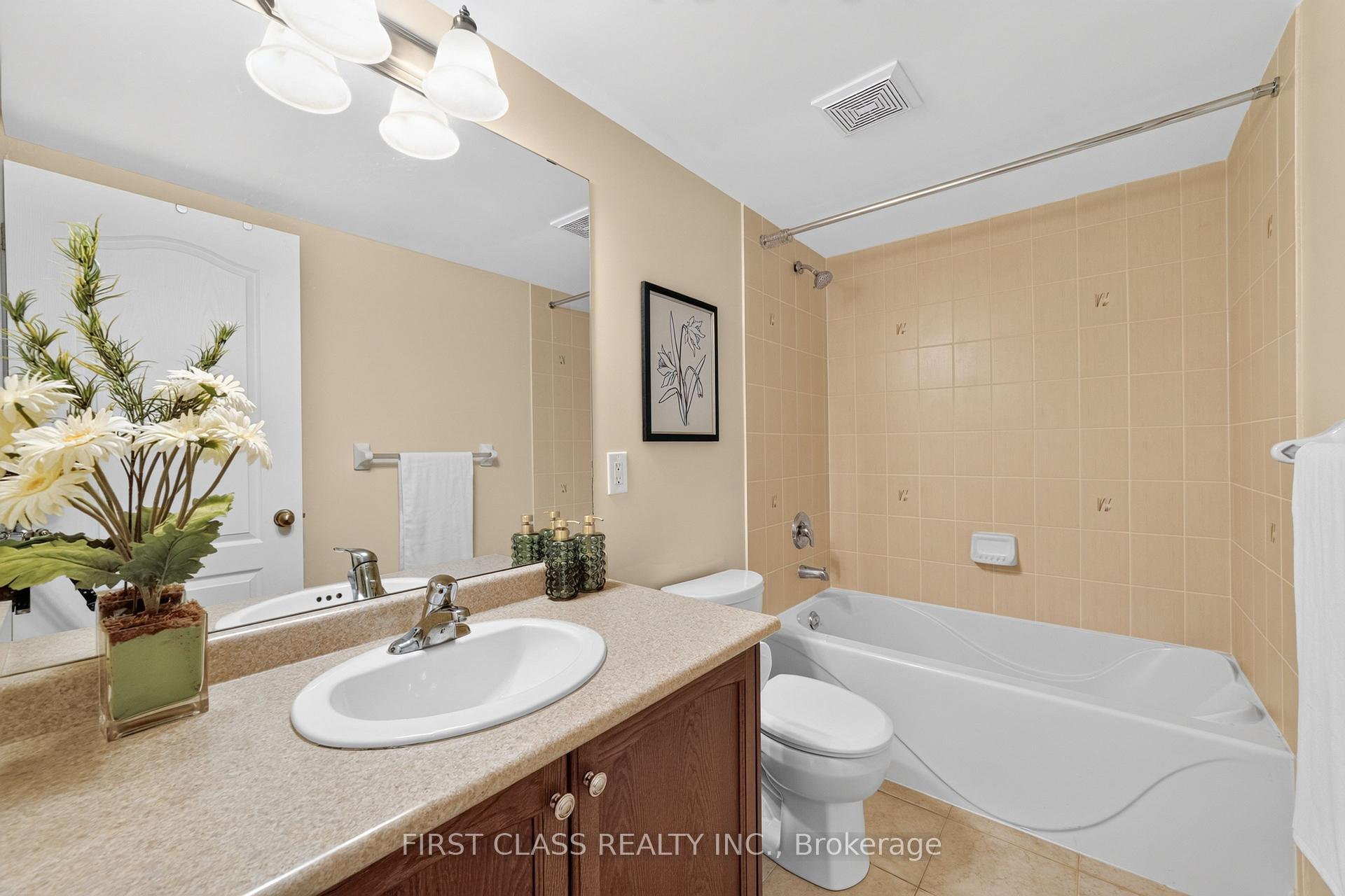 Photo 6 of 67 Walter Scott Crescent, Markham, Victoria Square — HOMEH