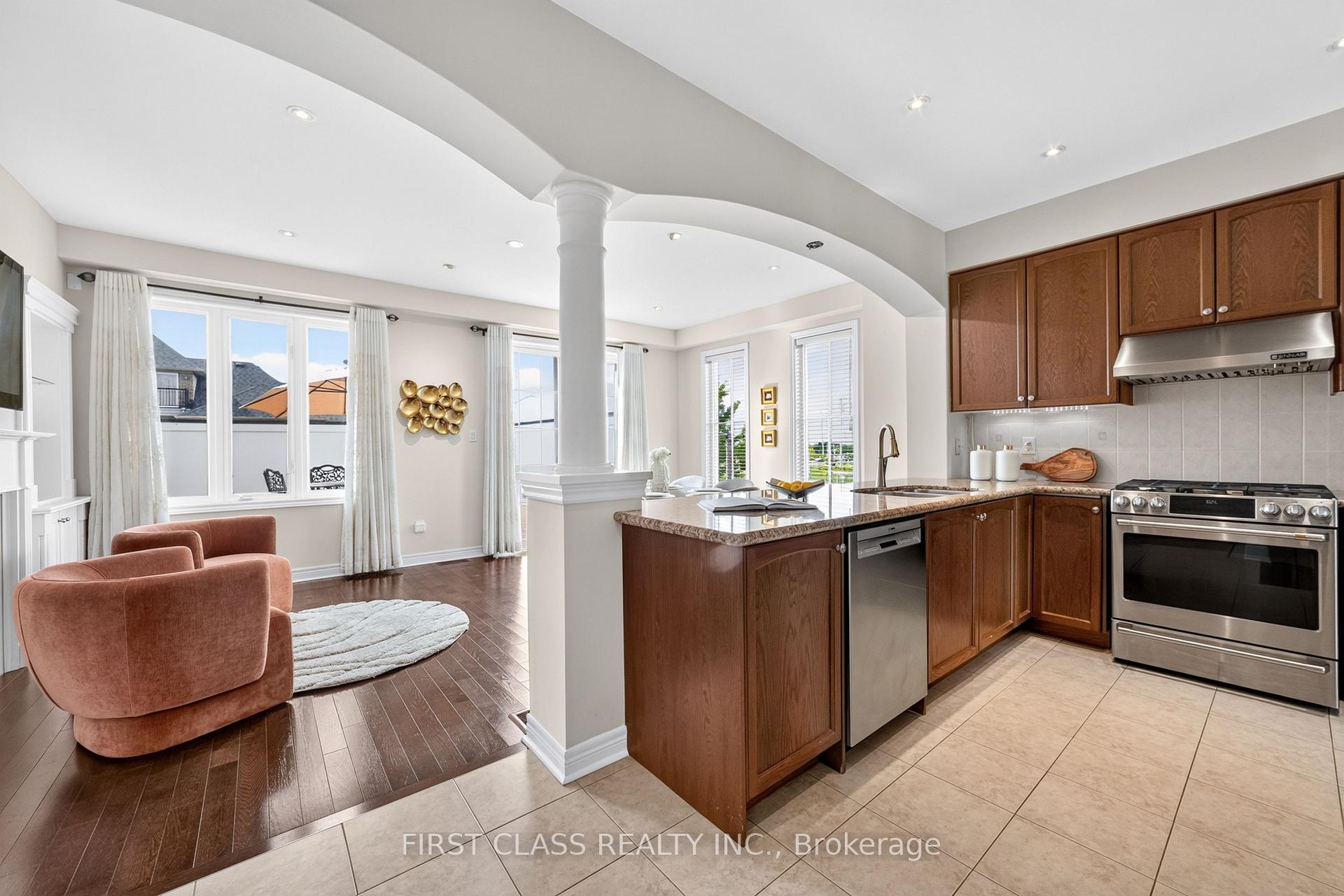 Photo 12 of 67 Walter Scott Crescent, Markham, Victoria Square — HOMEH