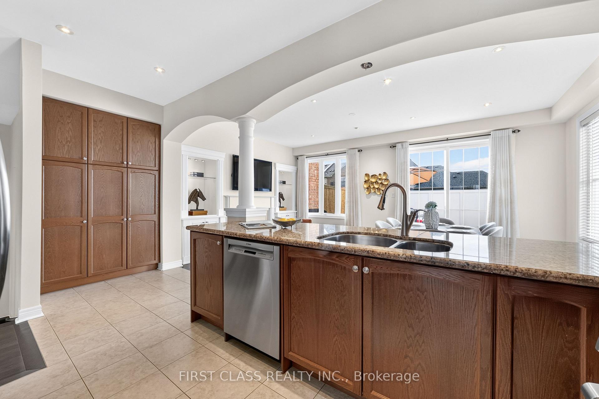 Photo 15 of 67 Walter Scott Crescent, Markham, Victoria Square — HOMEH