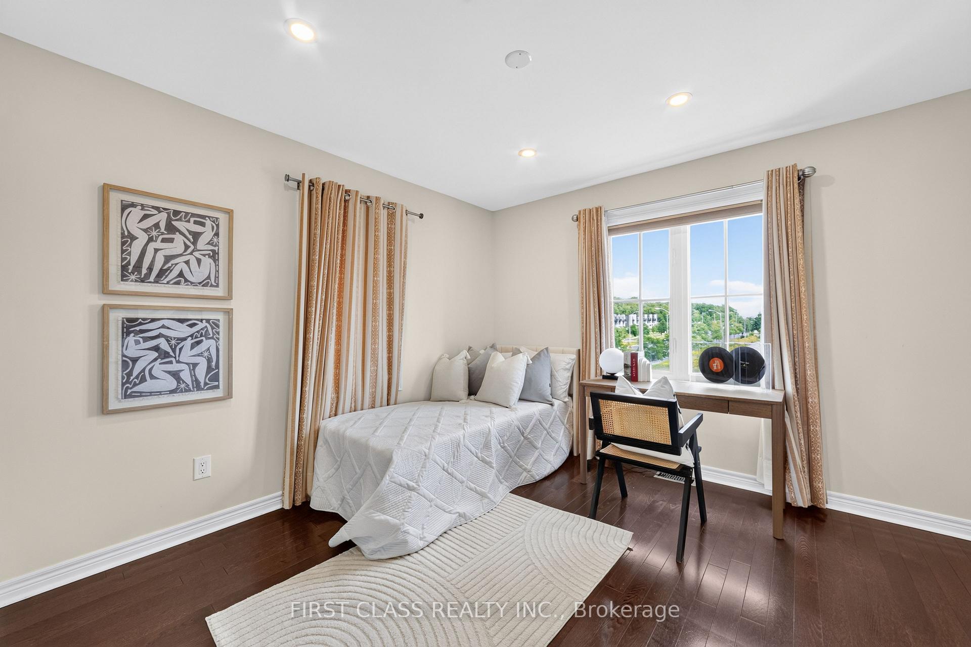 Photo 32 of 67 Walter Scott Crescent, Markham, Victoria Square — HOMEH