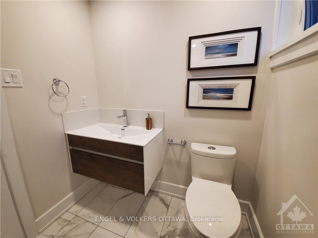 Photo 12 of 104 Maple Lane, Ottawa, Lindenlea — HOMEH