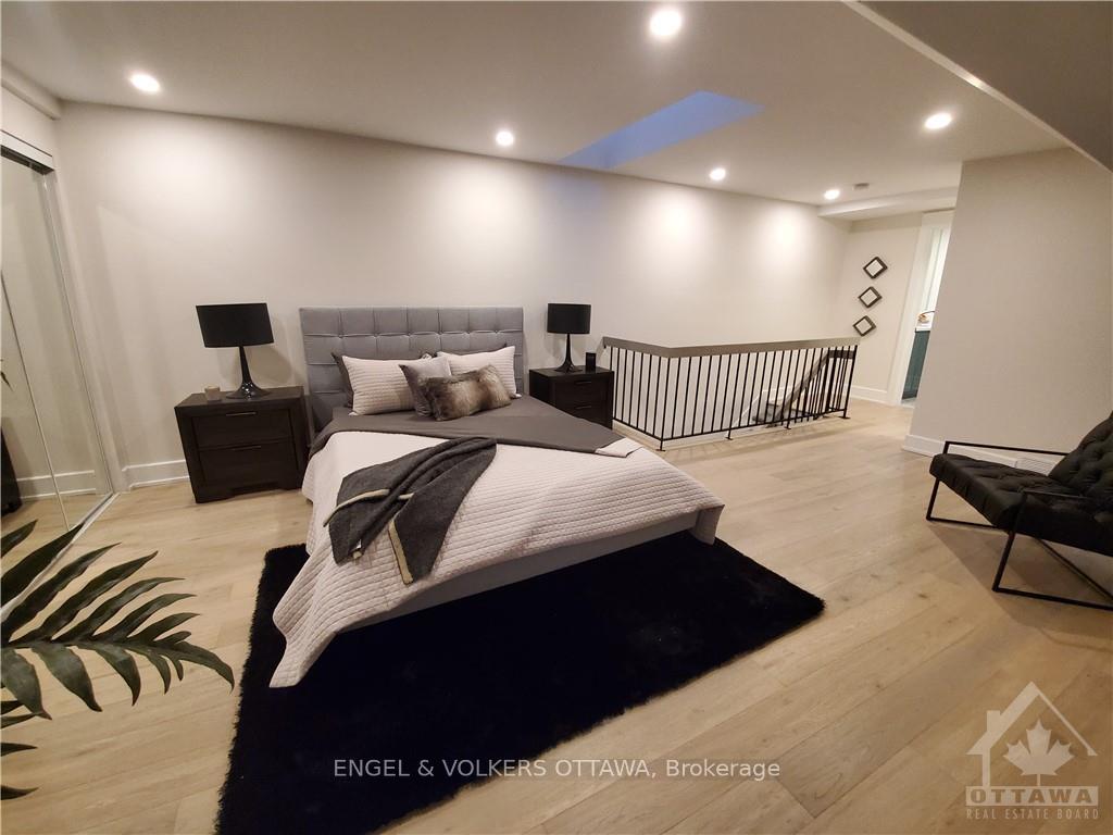 Photo 16 of 104 Maple Lane, Ottawa, Lindenlea — HOMEH