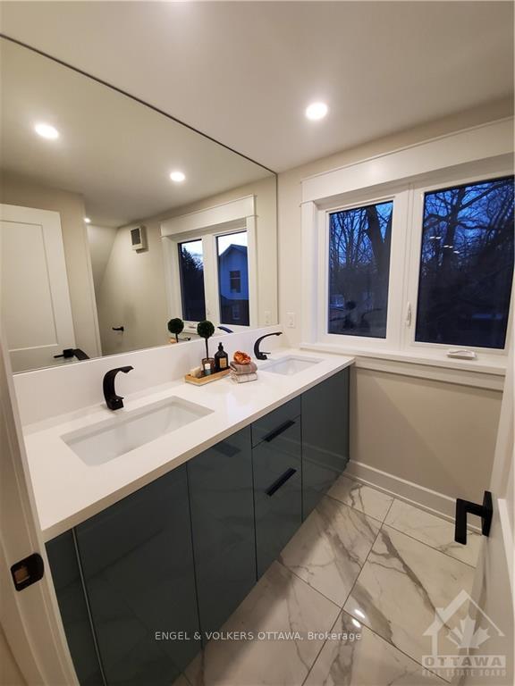 Photo 17 of 104 Maple Lane, Ottawa, Lindenlea — HOMEH