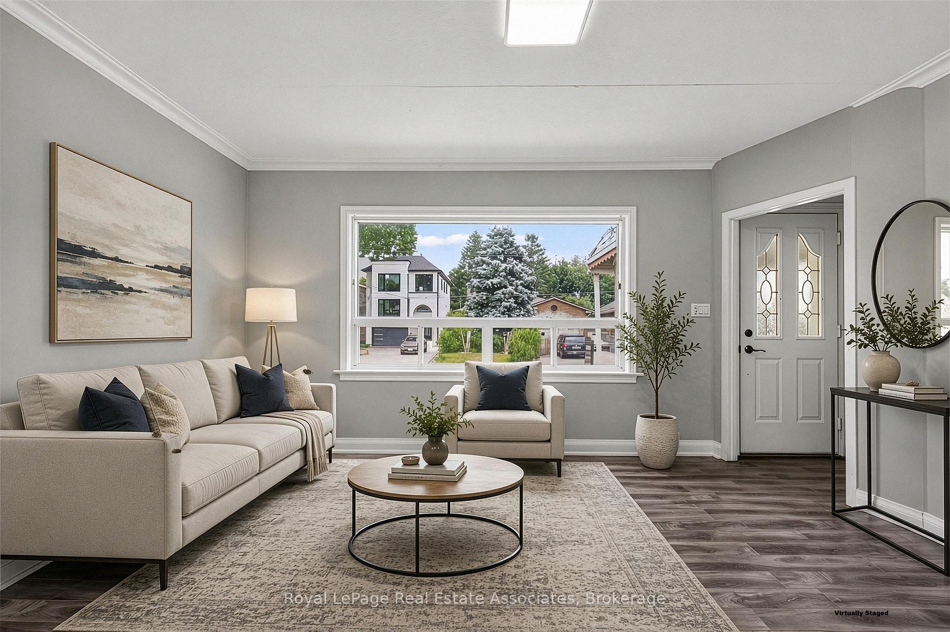 Photo 1 of 1072 Orchard Road, Mississauga, Lakeview — HOMEH
