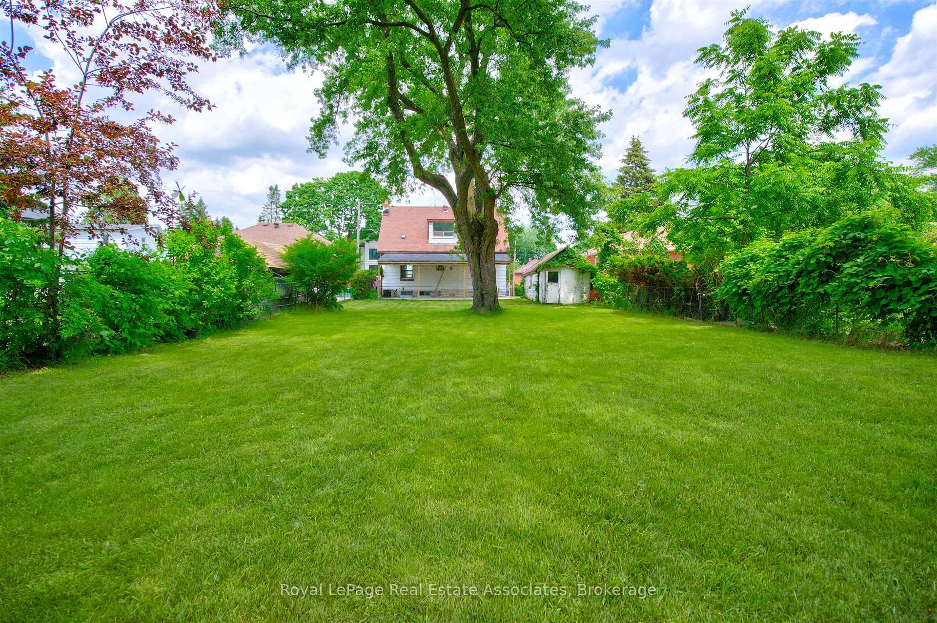 Photo 33 of 1072 Orchard Road, Mississauga, Lakeview — HOMEH