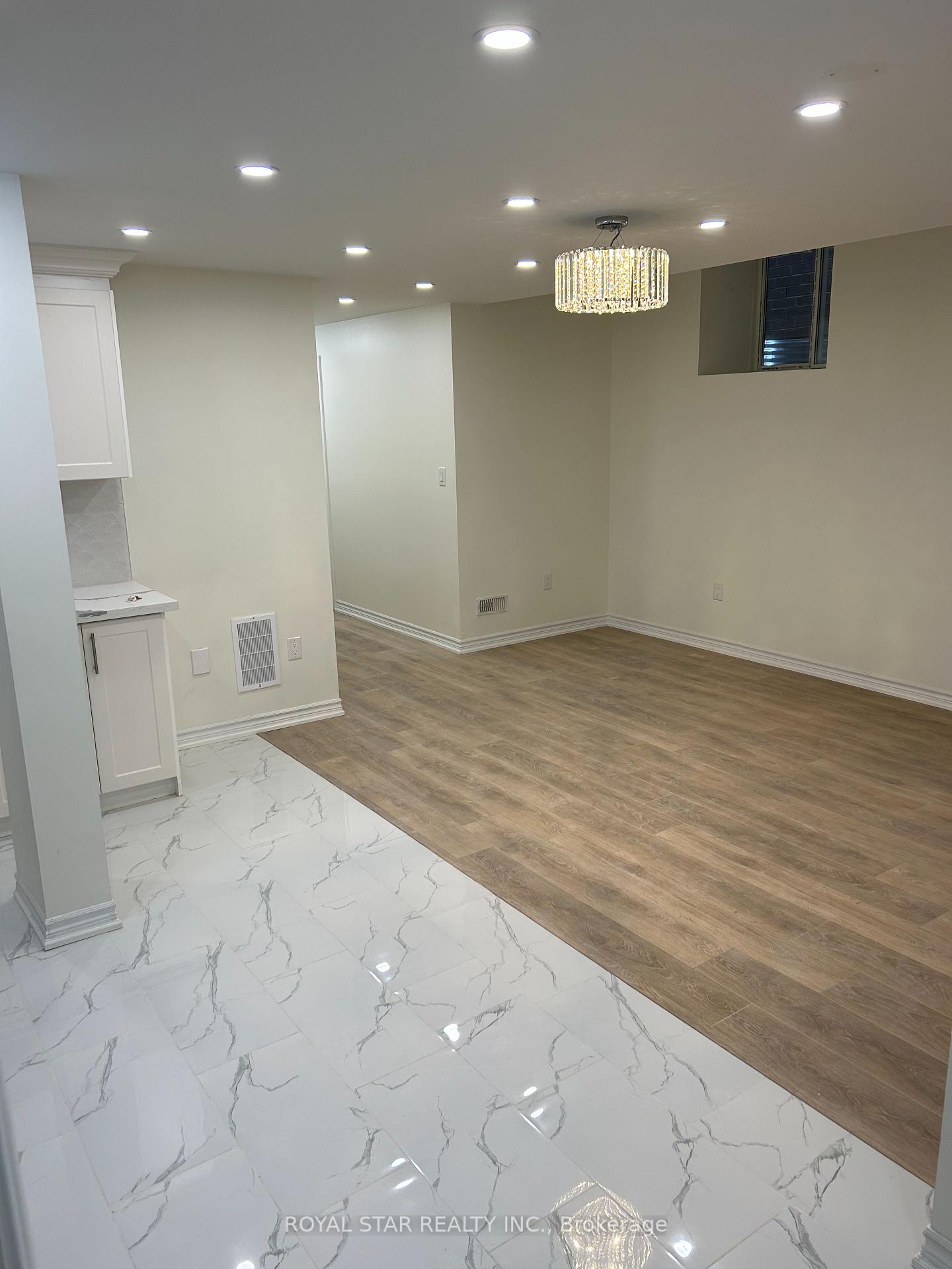 Photo 10 of Unit Bsmt, 31 Hallaran Road, Oakville, Glenorchy — HOMEH