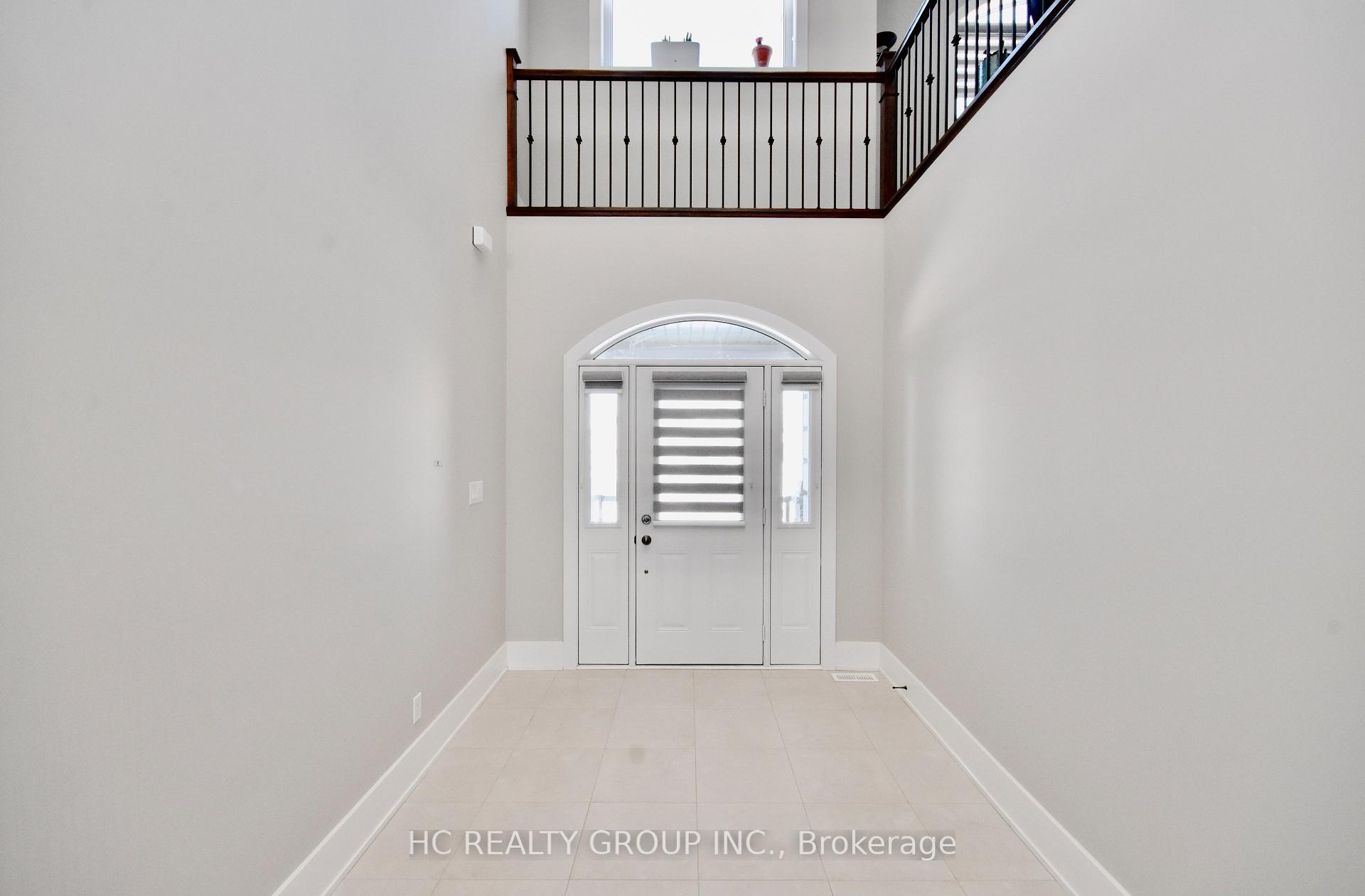Photo 4 of 295 Sunnybrae Avenue, Innisfil, Stroud — HOMEH