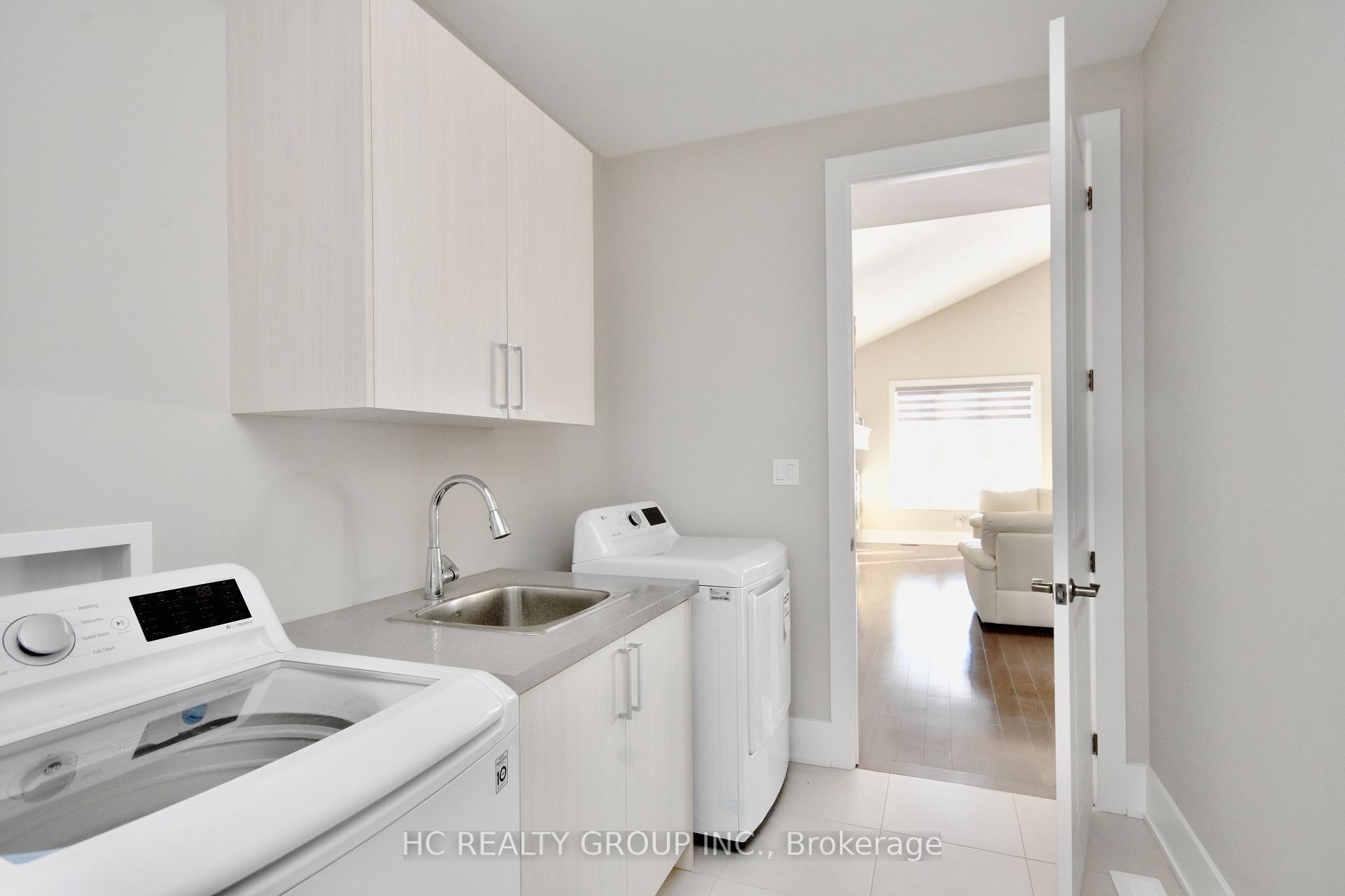 Photo 17 of 295 Sunnybrae Avenue, Innisfil, Stroud — HOMEH