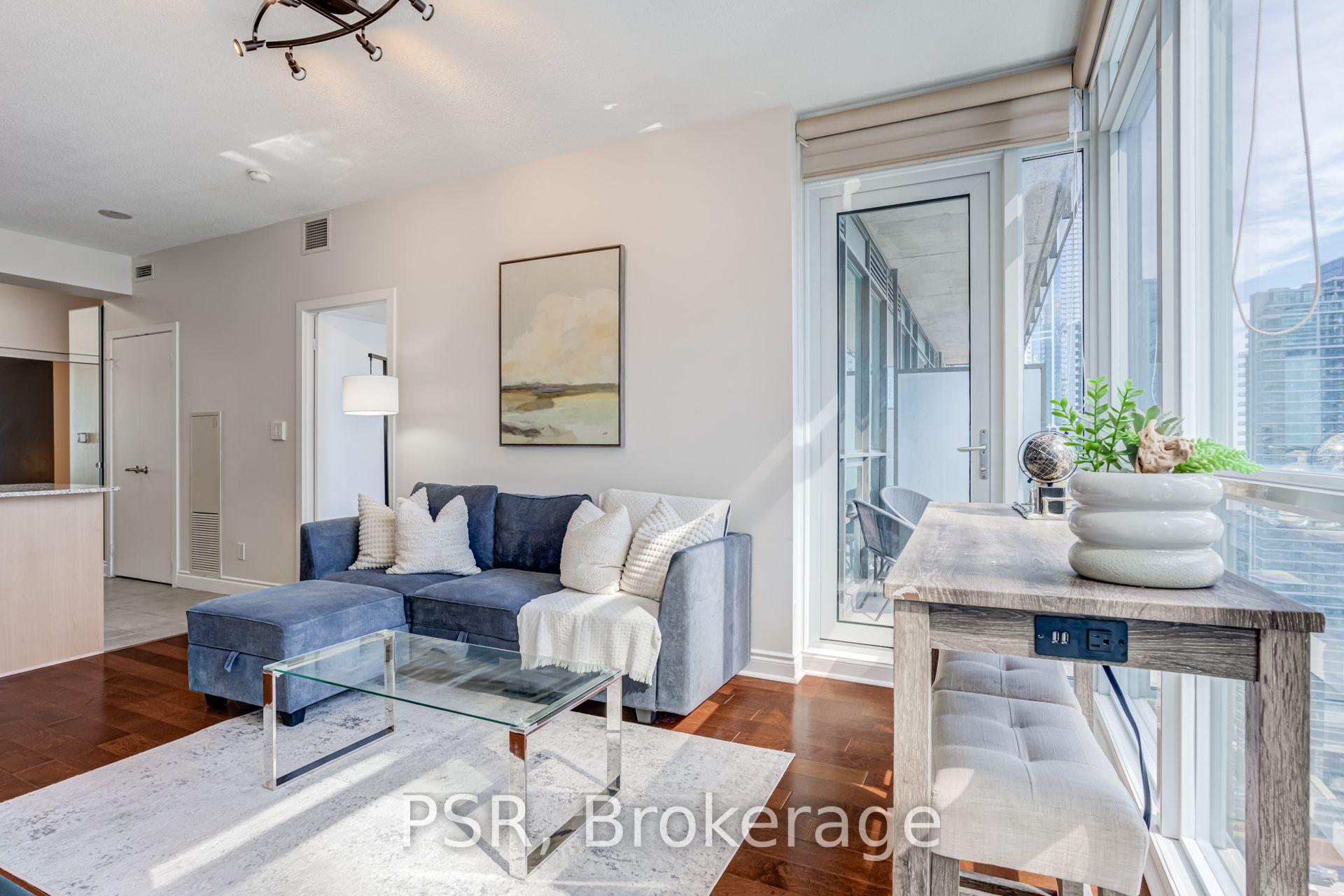 Photo 4 of Unit 3401, 65 Bremner Boulevard, Toronto, Waterfront Communities — HOMEH