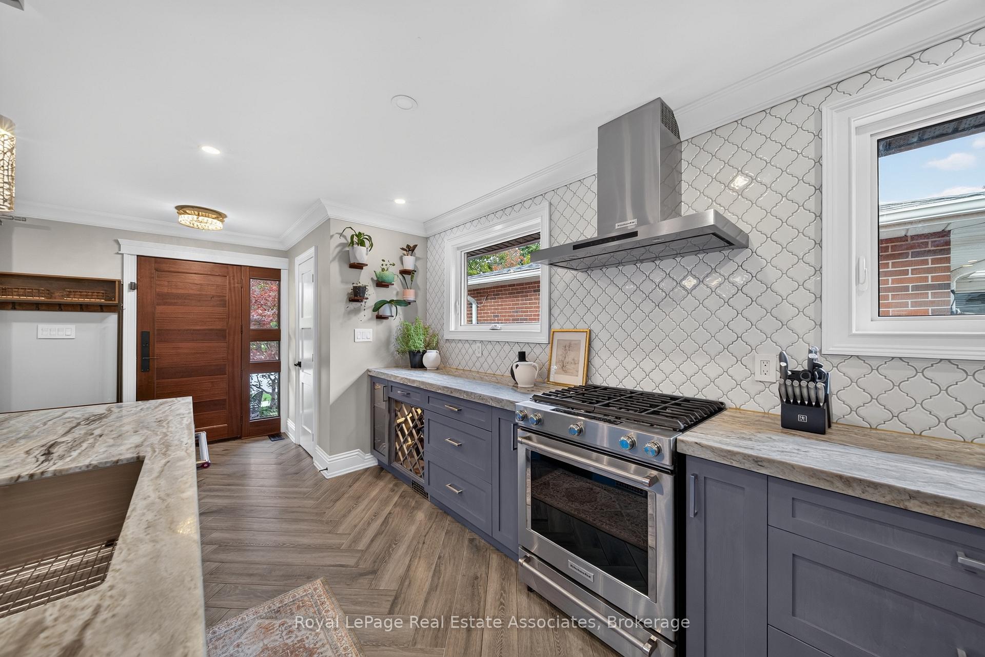 Photo 9 of 2612 Cushing Road, Mississauga, Sheridan — HOMEH