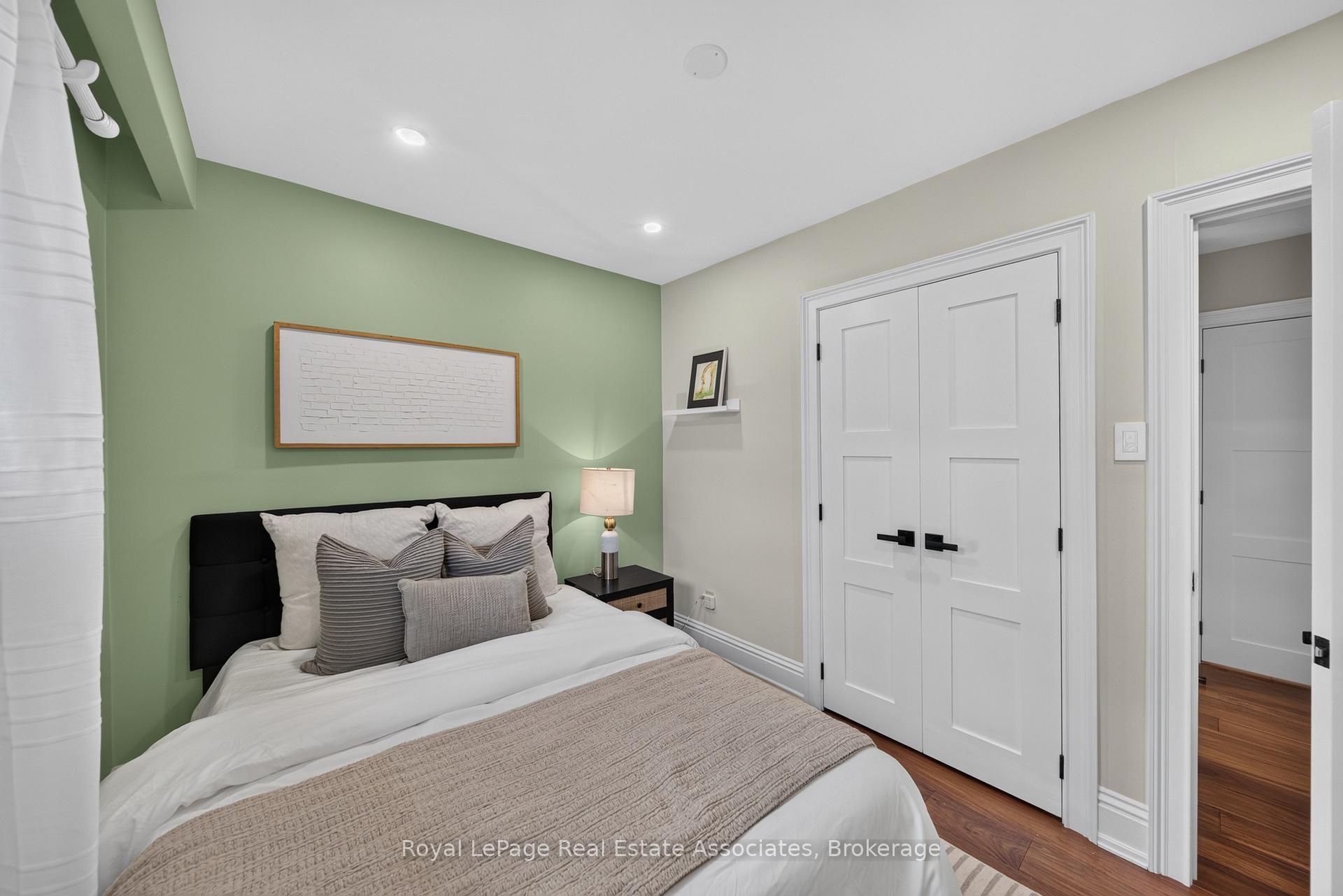 Photo 23 of 2612 Cushing Road, Mississauga, Sheridan — HOMEH