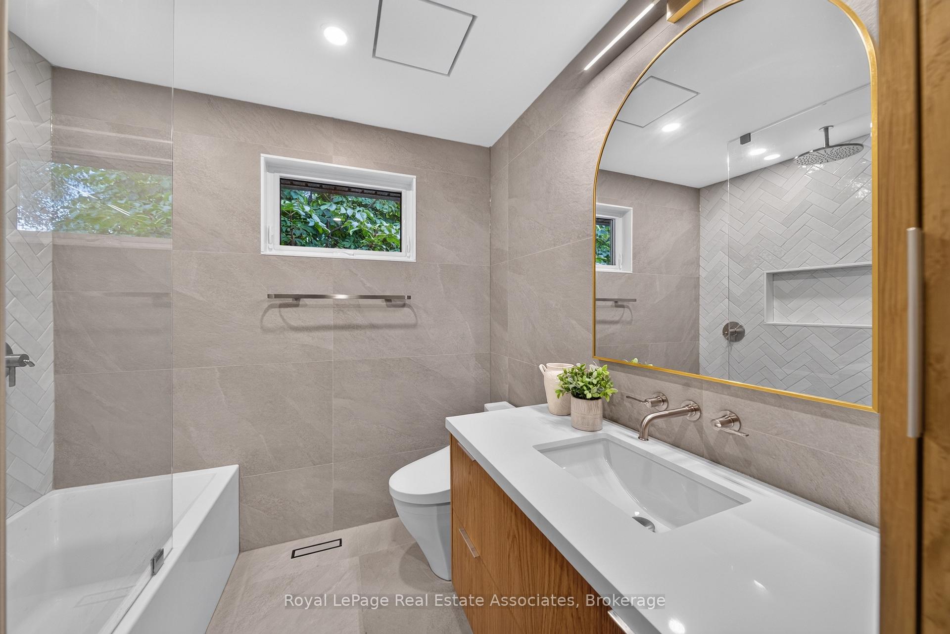 Photo 26 of 2612 Cushing Road, Mississauga, Sheridan — HOMEH