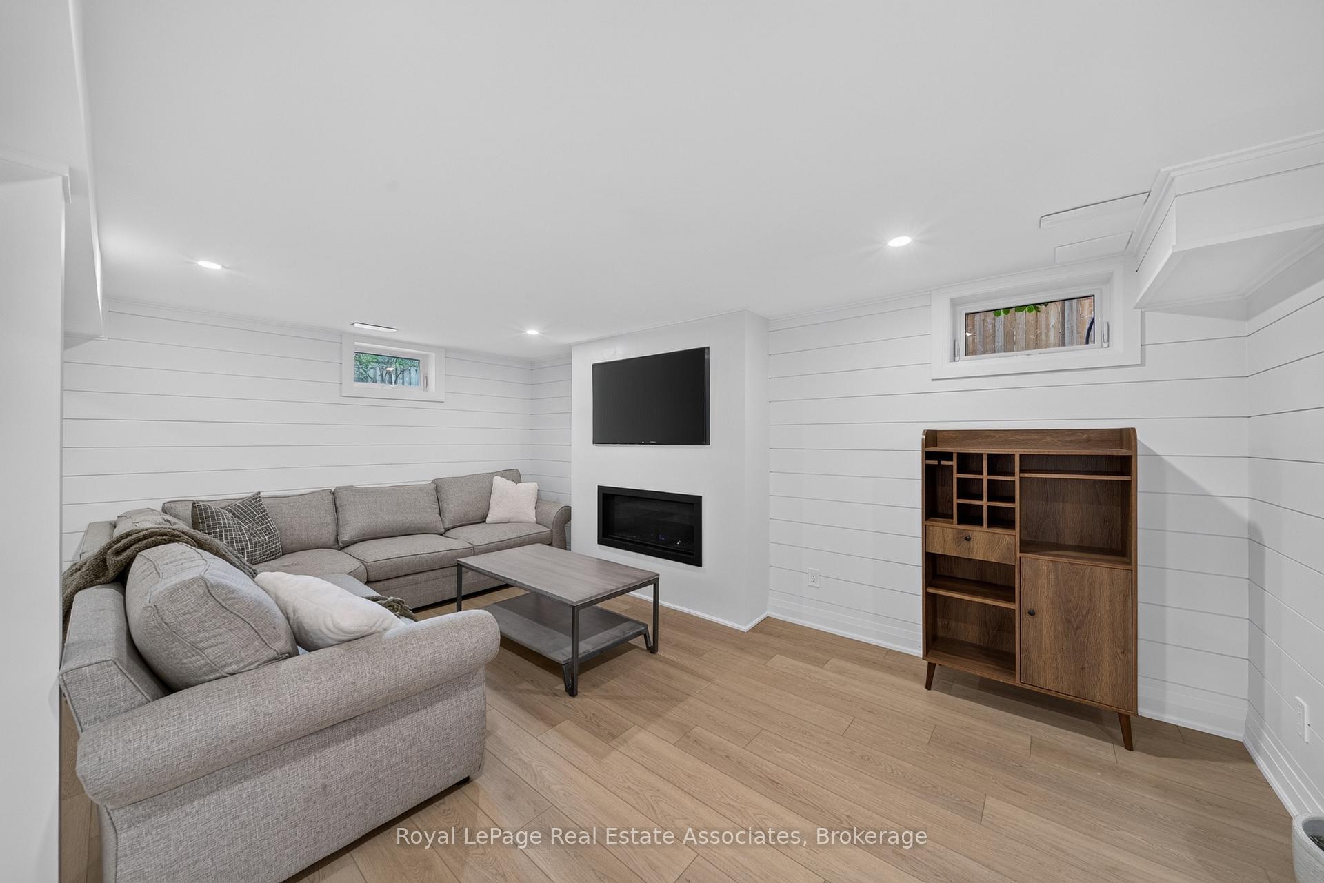 Photo 31 of 2612 Cushing Road, Mississauga, Sheridan — HOMEH