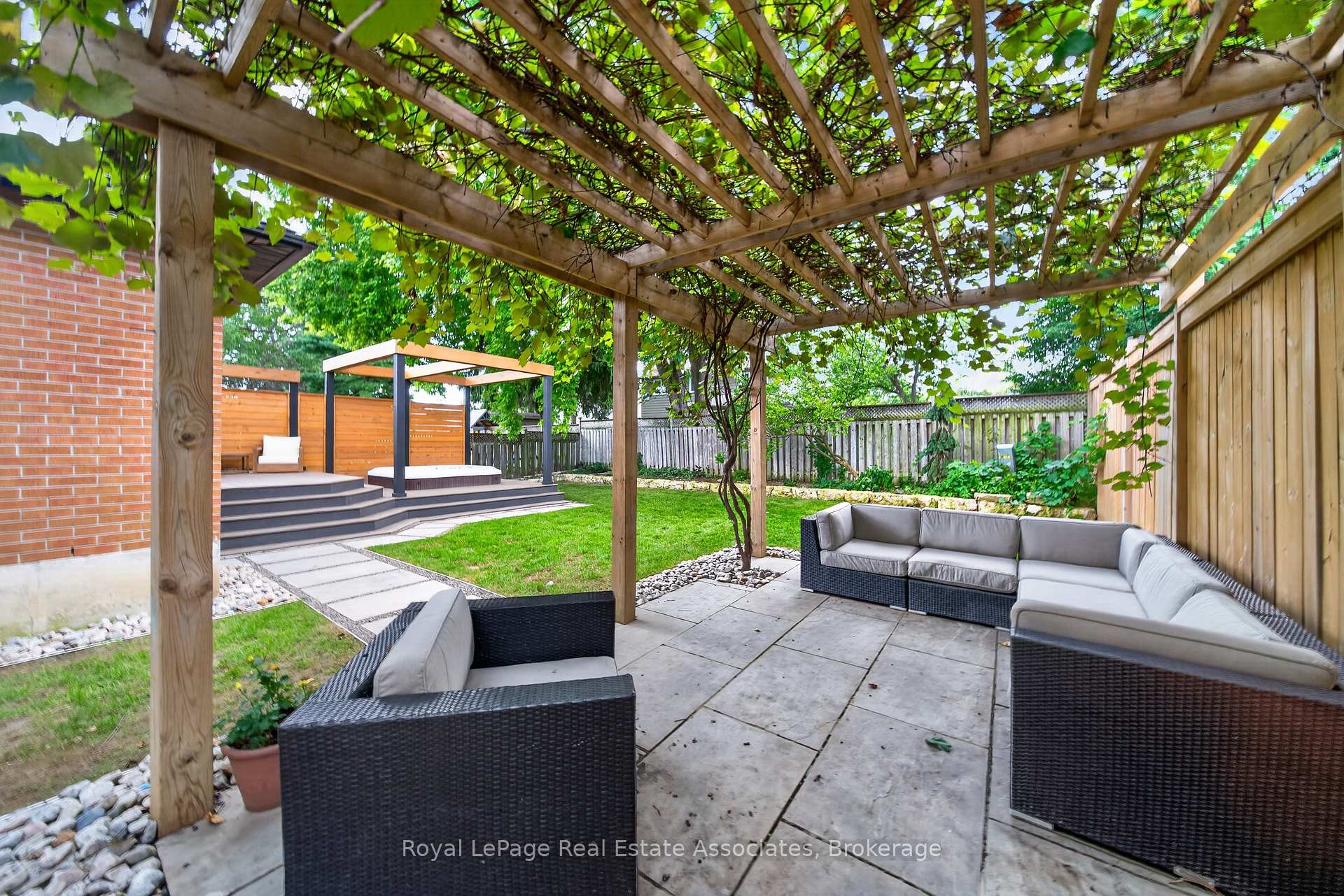 Photo 47 of 2612 Cushing Road, Mississauga, Sheridan — HOMEH