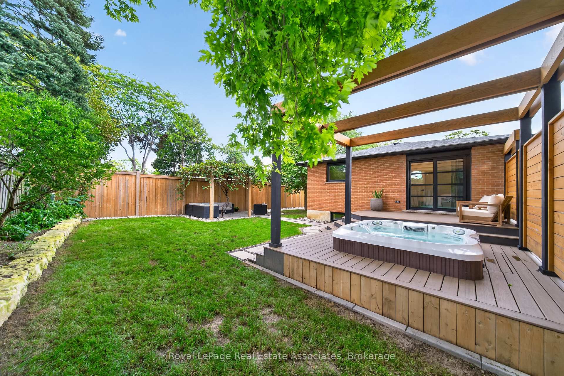 Photo 46 of 2612 Cushing Road, Mississauga, Sheridan — HOMEH