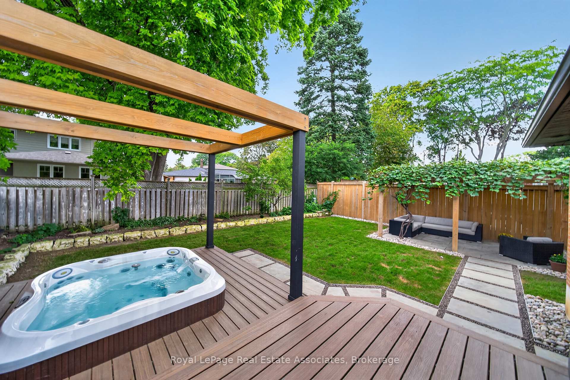 Photo 44 of 2612 Cushing Road, Mississauga, Sheridan — HOMEH