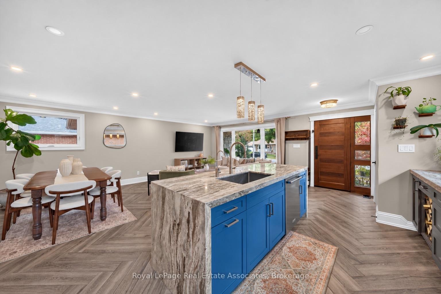 Photo 7 of 2612 Cushing Road, Mississauga, Sheridan — HOMEH