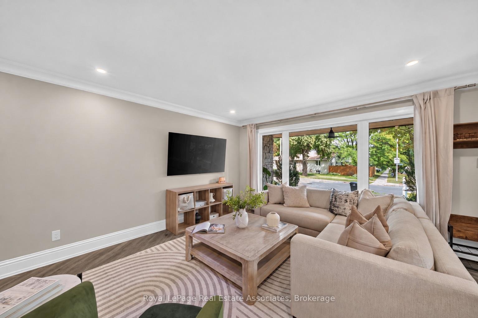 Photo 17 of 2612 Cushing Road, Mississauga, Sheridan — HOMEH