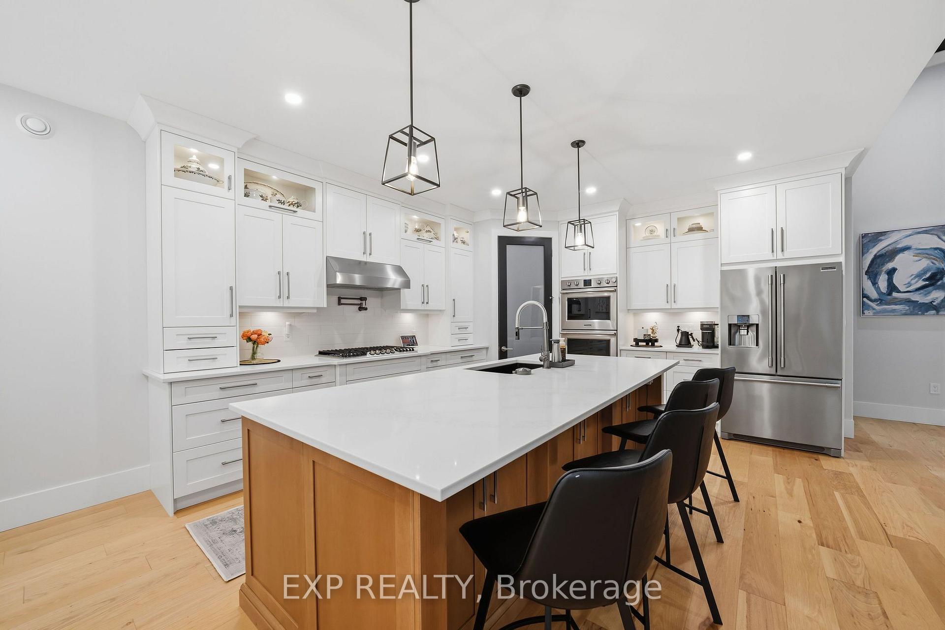 Photo 8 of 61 Ashby Crescent, Strathroy-Caradoc, SW — HOMEH