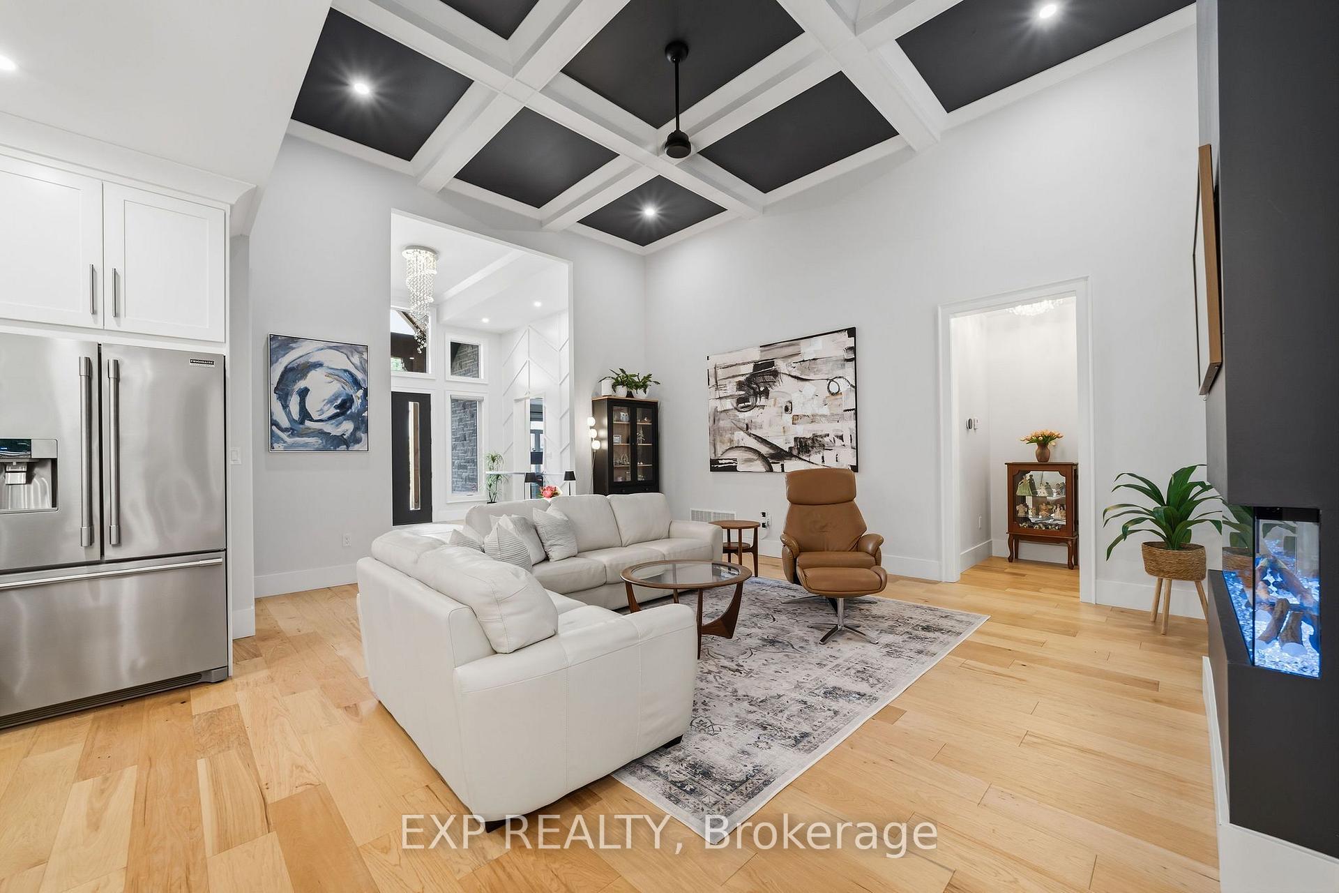 Photo 12 of 61 Ashby Crescent, Strathroy-Caradoc, SW — HOMEH