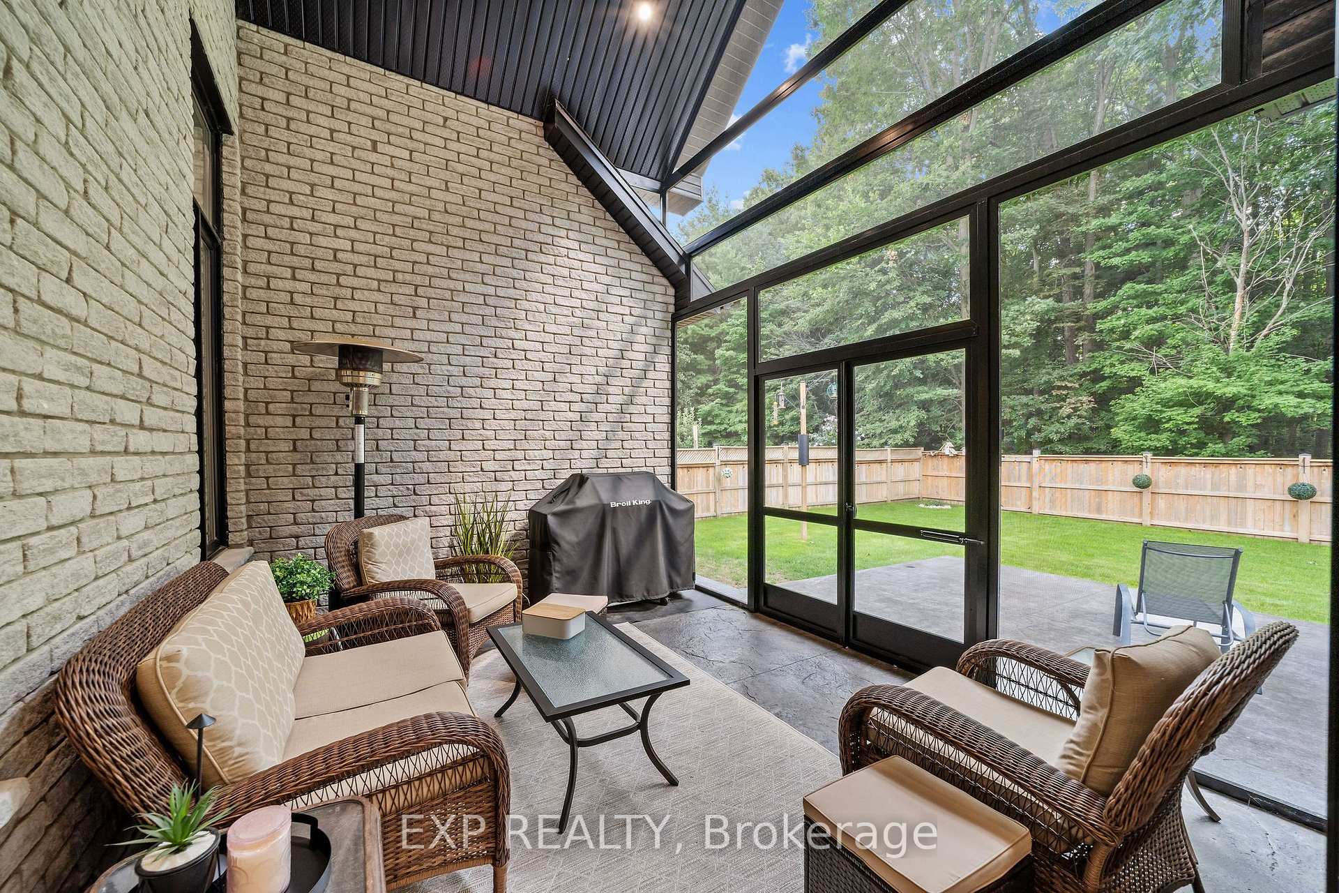 Photo 25 of 61 Ashby Crescent, Strathroy-Caradoc, SW — HOMEH
