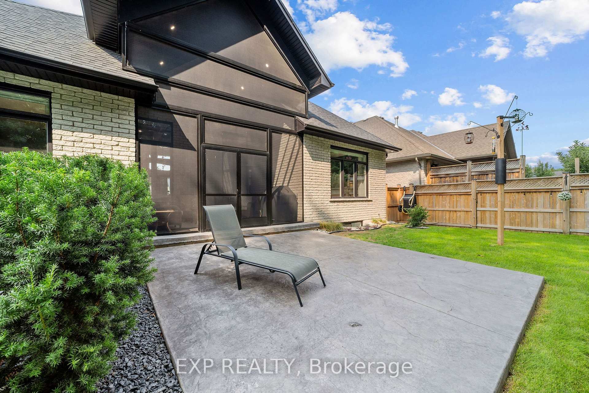 Photo 46 of 61 Ashby Crescent, Strathroy-Caradoc, SW — HOMEH