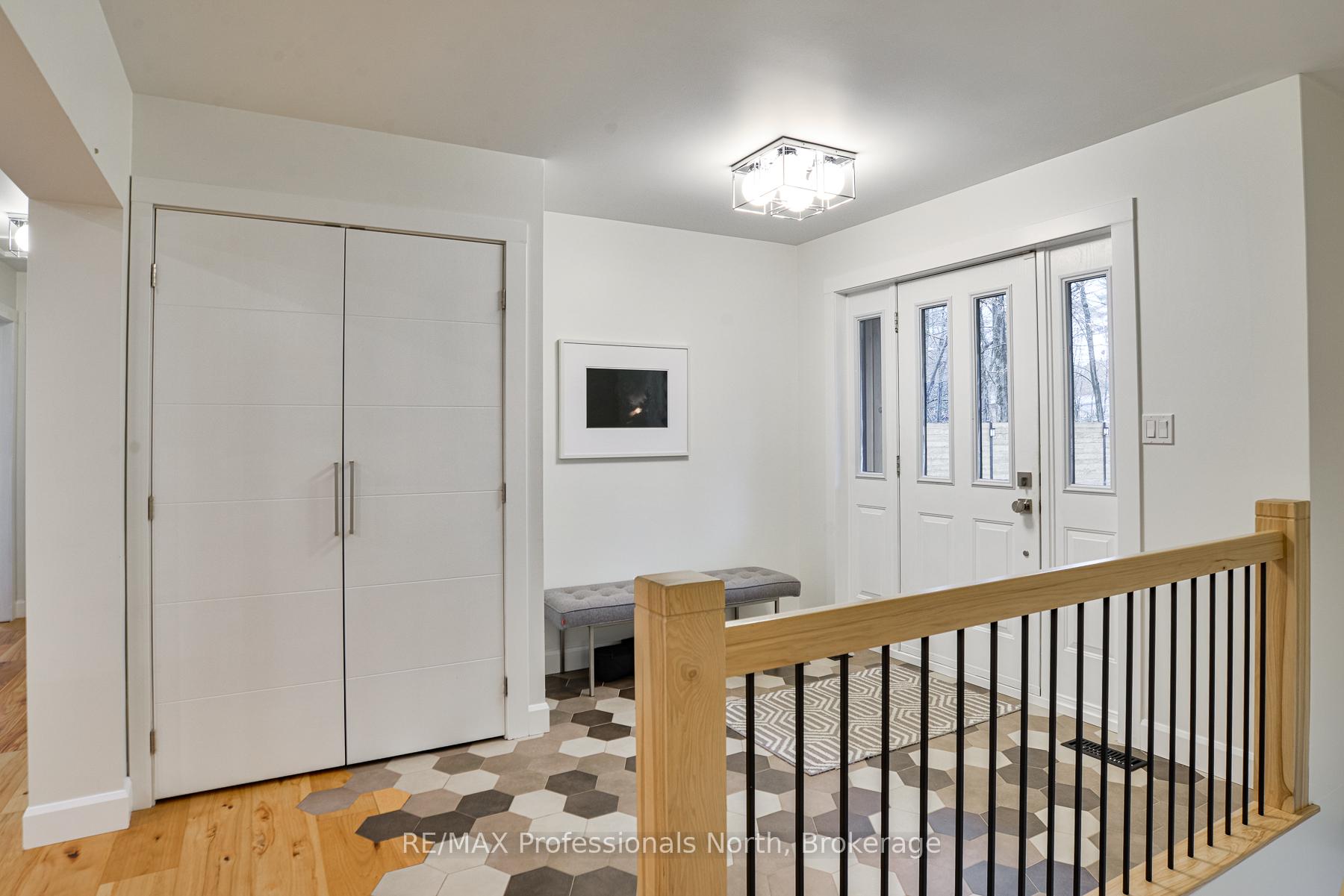 Photo 5 of 225 Blanchard Street W, Gravenhurst, Muskoka (S) — HOMEH