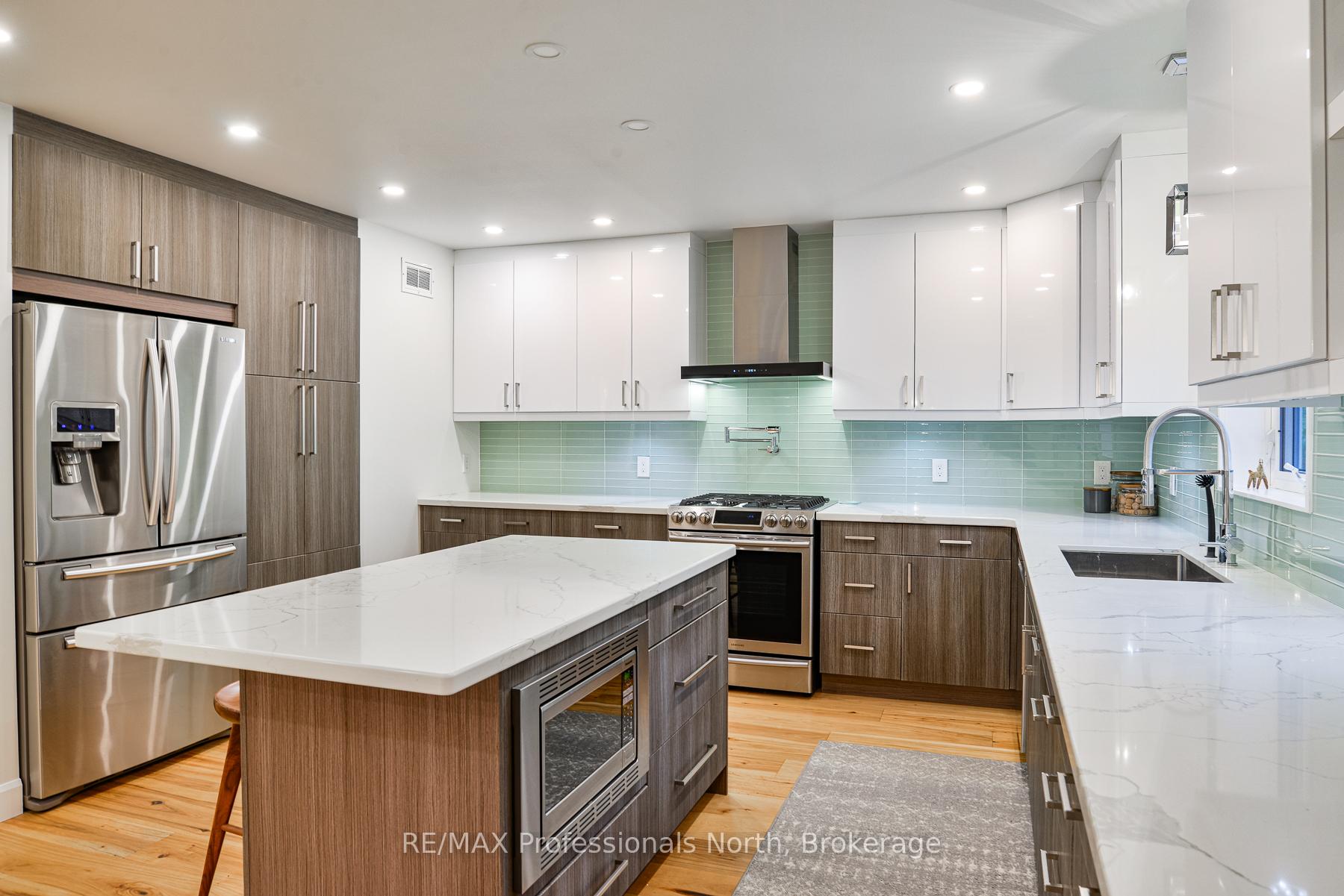 Photo 7 of 225 Blanchard Street W, Gravenhurst, Muskoka (S) — HOMEH