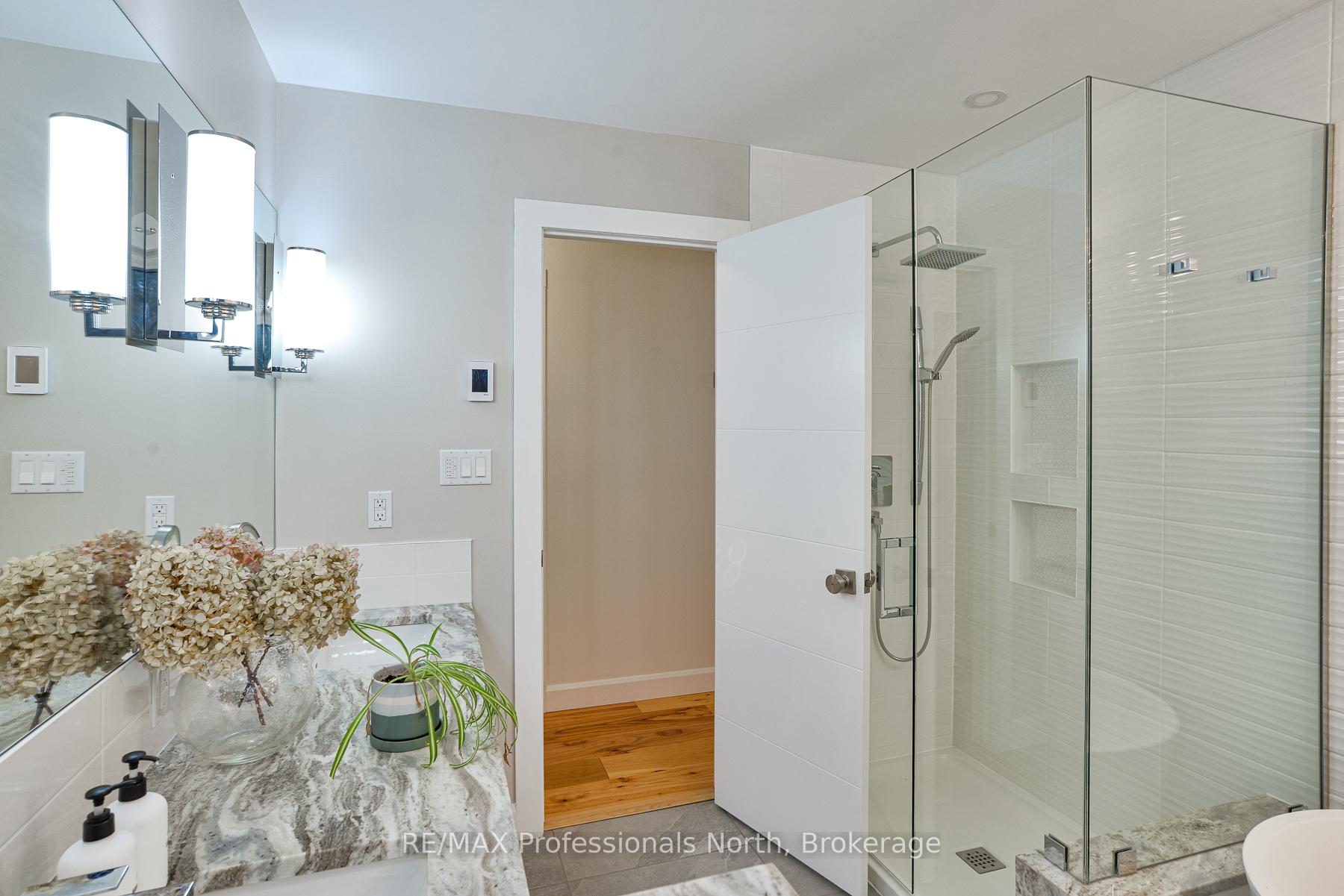 Photo 14 of 225 Blanchard Street W, Gravenhurst, Muskoka (S) — HOMEH