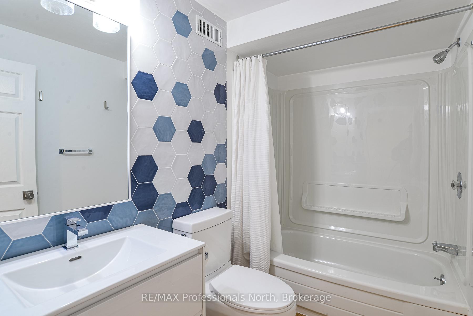 Photo 19 of 225 Blanchard Street W, Gravenhurst, Muskoka (S) — HOMEH