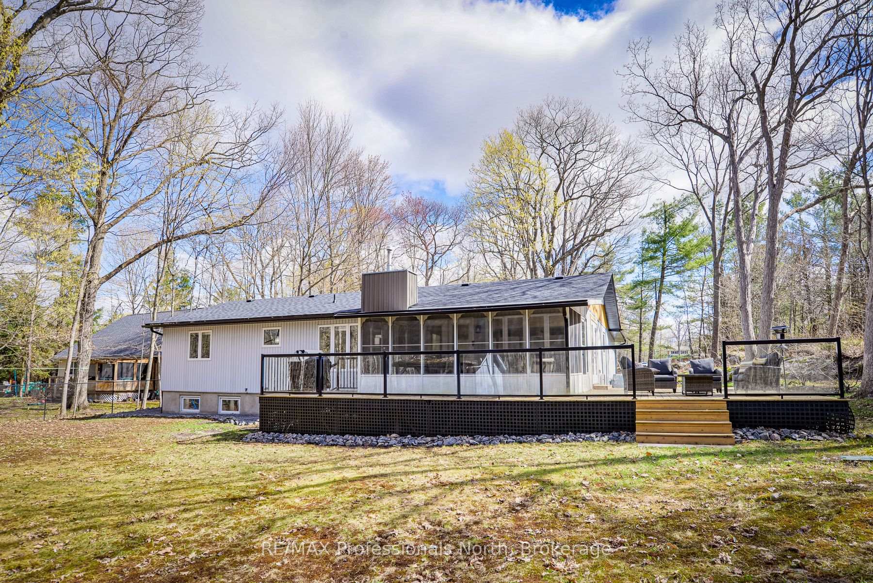 Photo 22 of 225 Blanchard Street W, Gravenhurst, Muskoka (S) — HOMEH