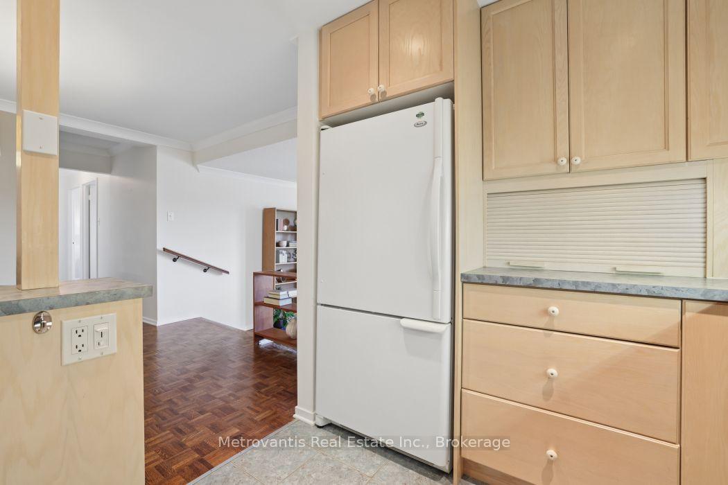Photo 8 of Unit 608, 915 Elmsmere Road, Ottawa, Beacon Hill South — HOMEH