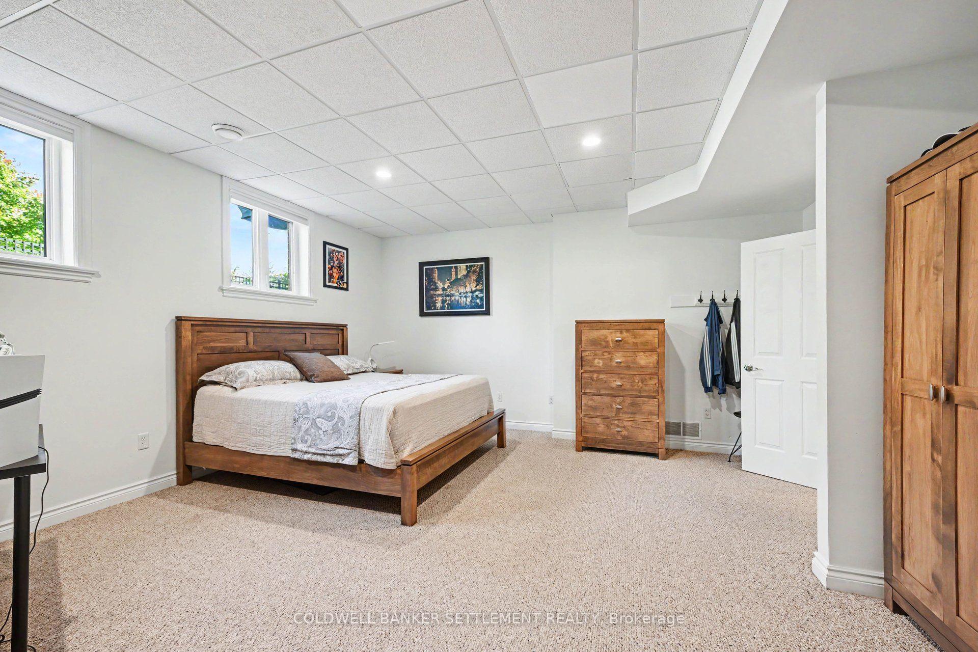 Photo 38 of 8 Taggart Crescent, Perth, Perth — HOMEH