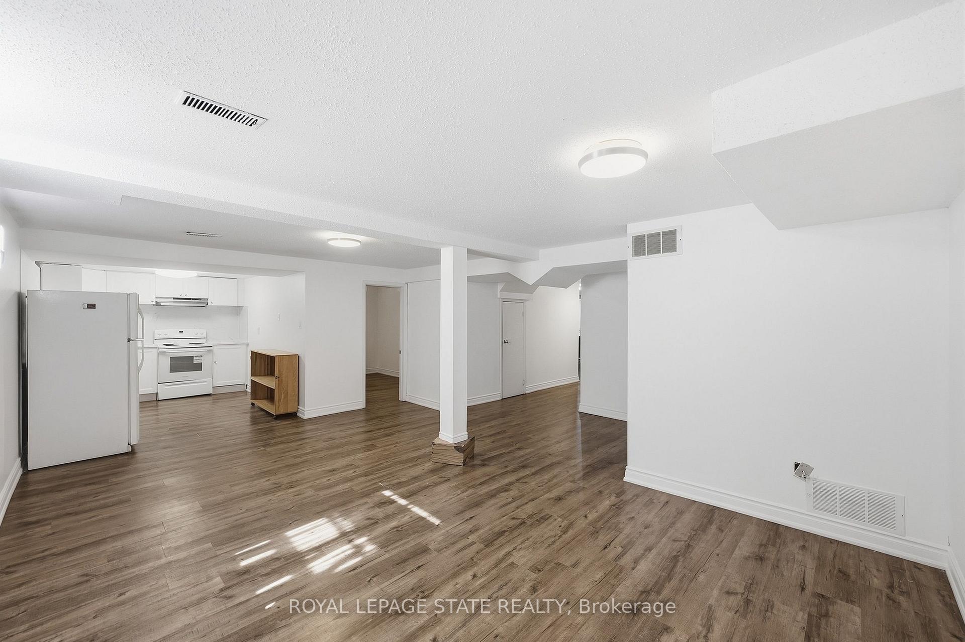 Photo 37 of 5592 Millbrook Lane, Mississauga, East Credit — HOMEH
