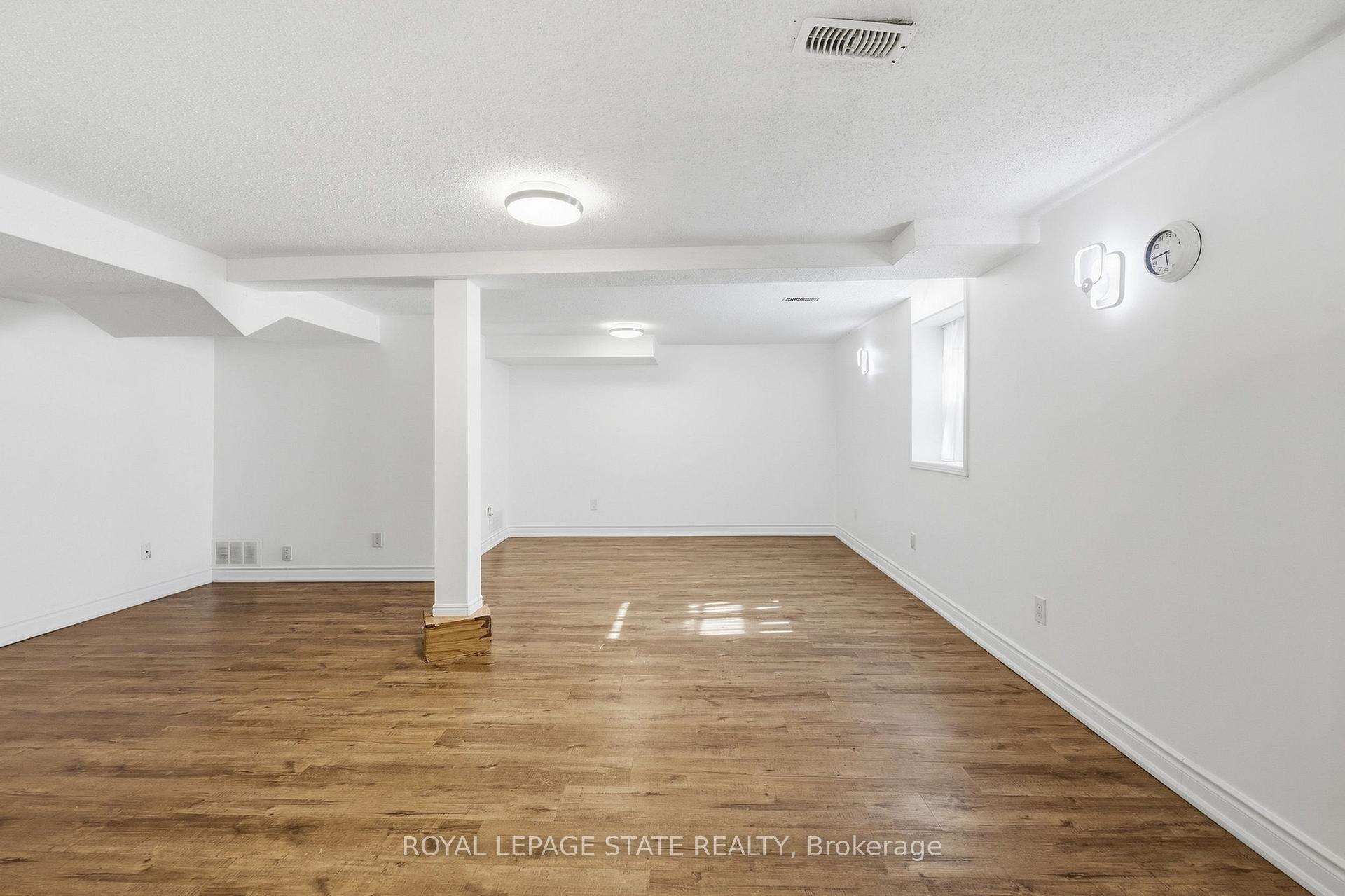 Photo 38 of 5592 Millbrook Lane, Mississauga, East Credit — HOMEH