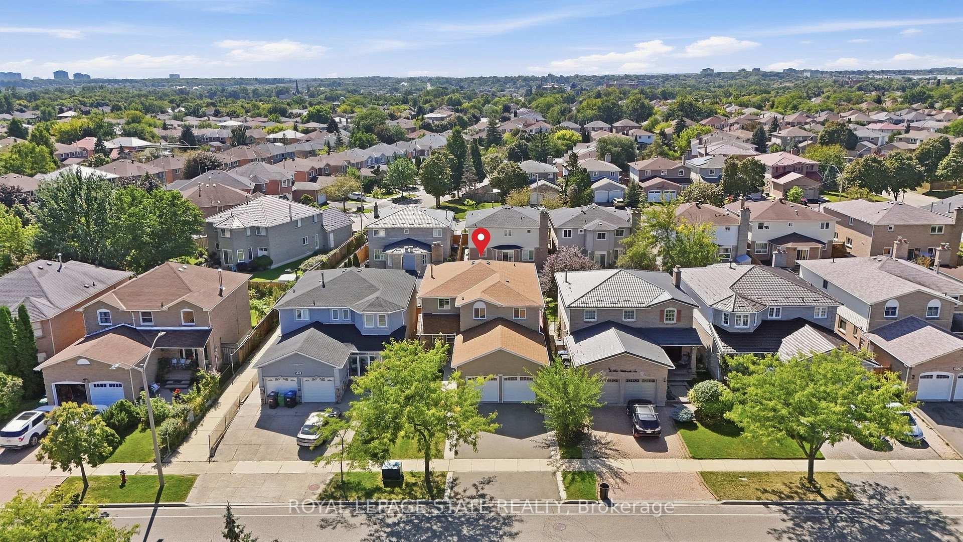 Photo 44 of 5592 Millbrook Lane, Mississauga, East Credit — HOMEH