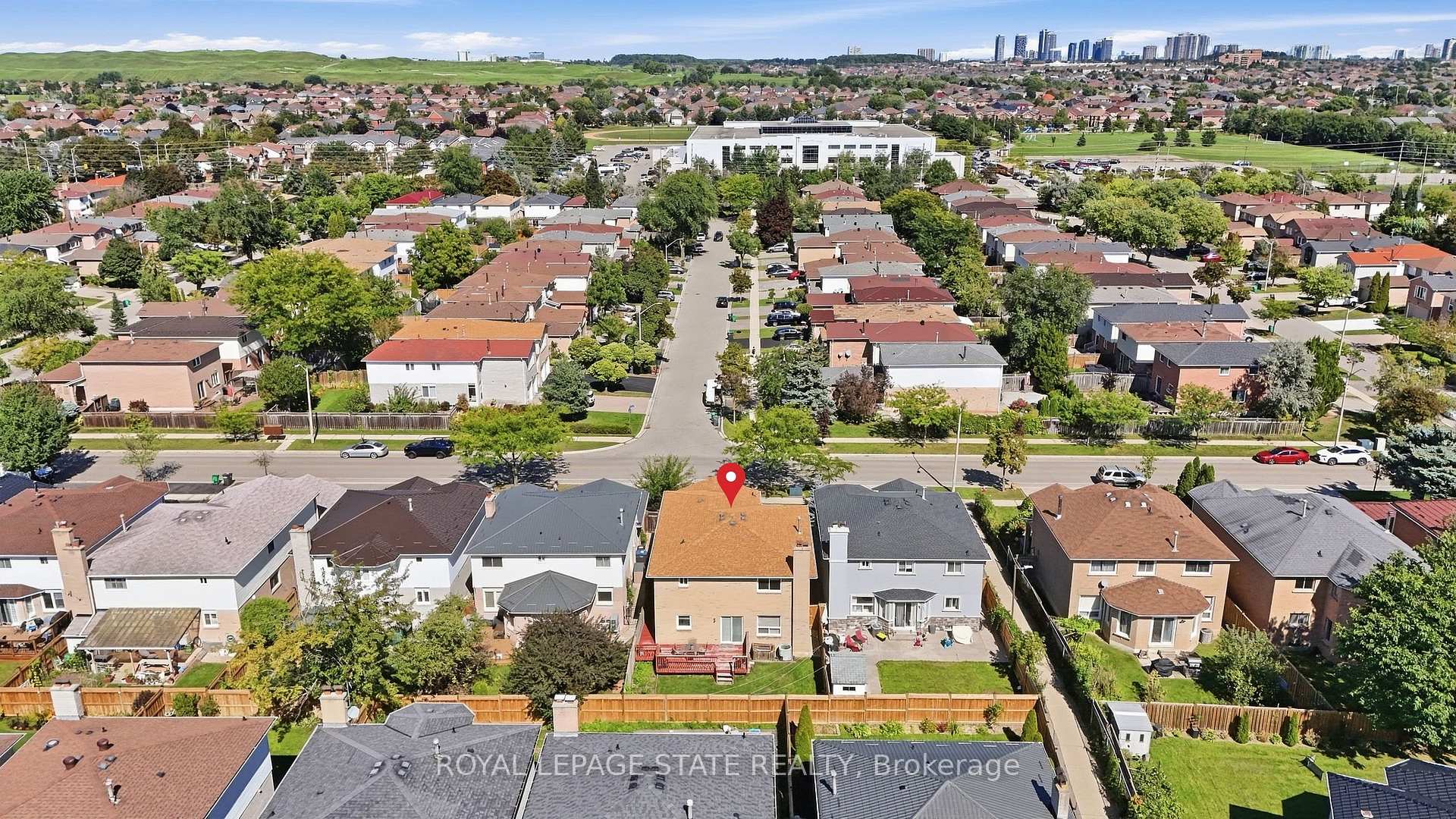 Photo 46 of 5592 Millbrook Lane, Mississauga, East Credit — HOMEH