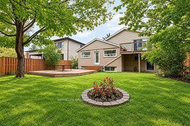 Photo 28 of 37 Millburn Drive, Etobicoke, Eringate-Centennial-West Deane — HOMEH