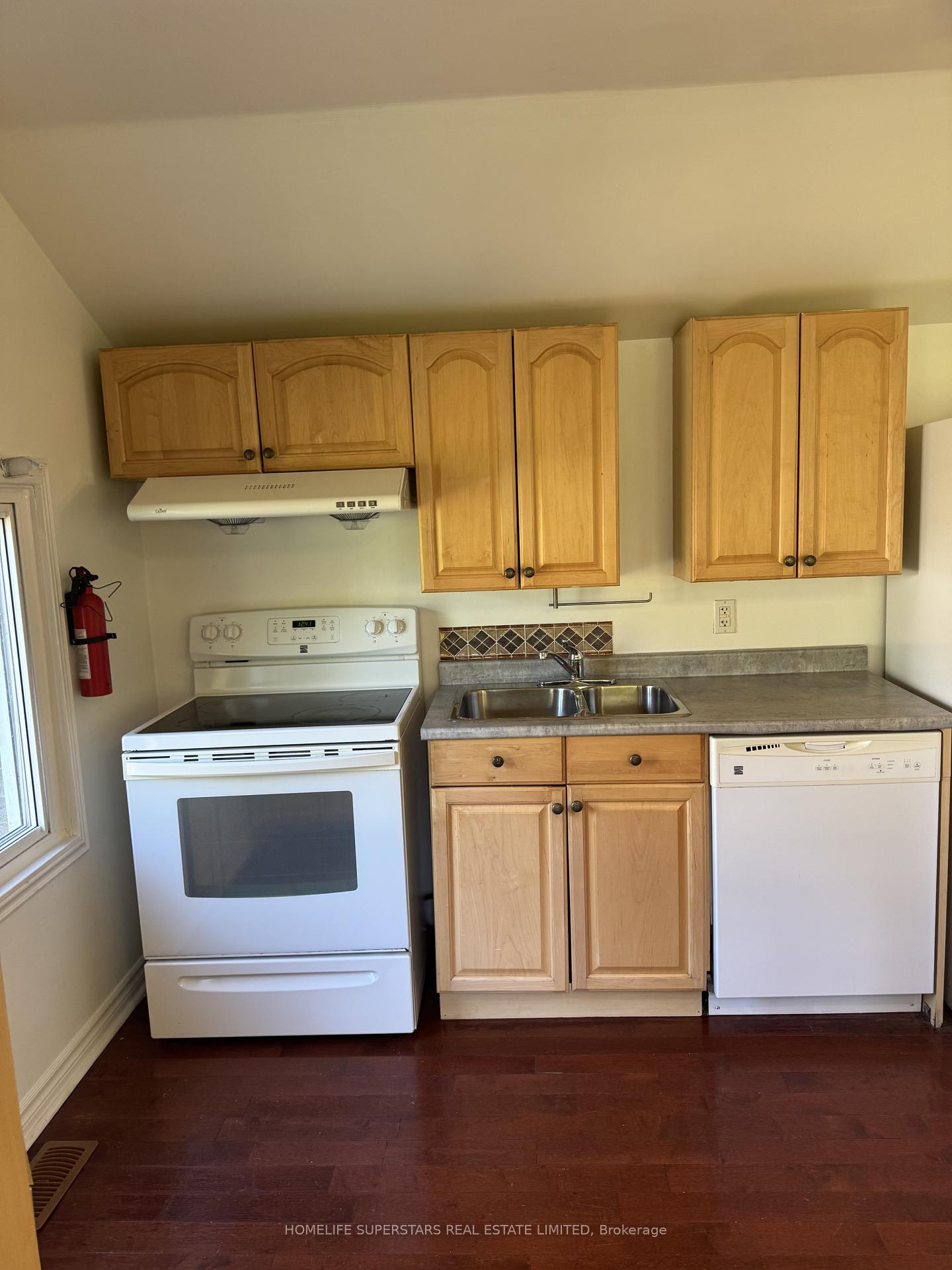 Photo 2 of 564A Lake Drive S, Georgina, Keswick South — HOMEH