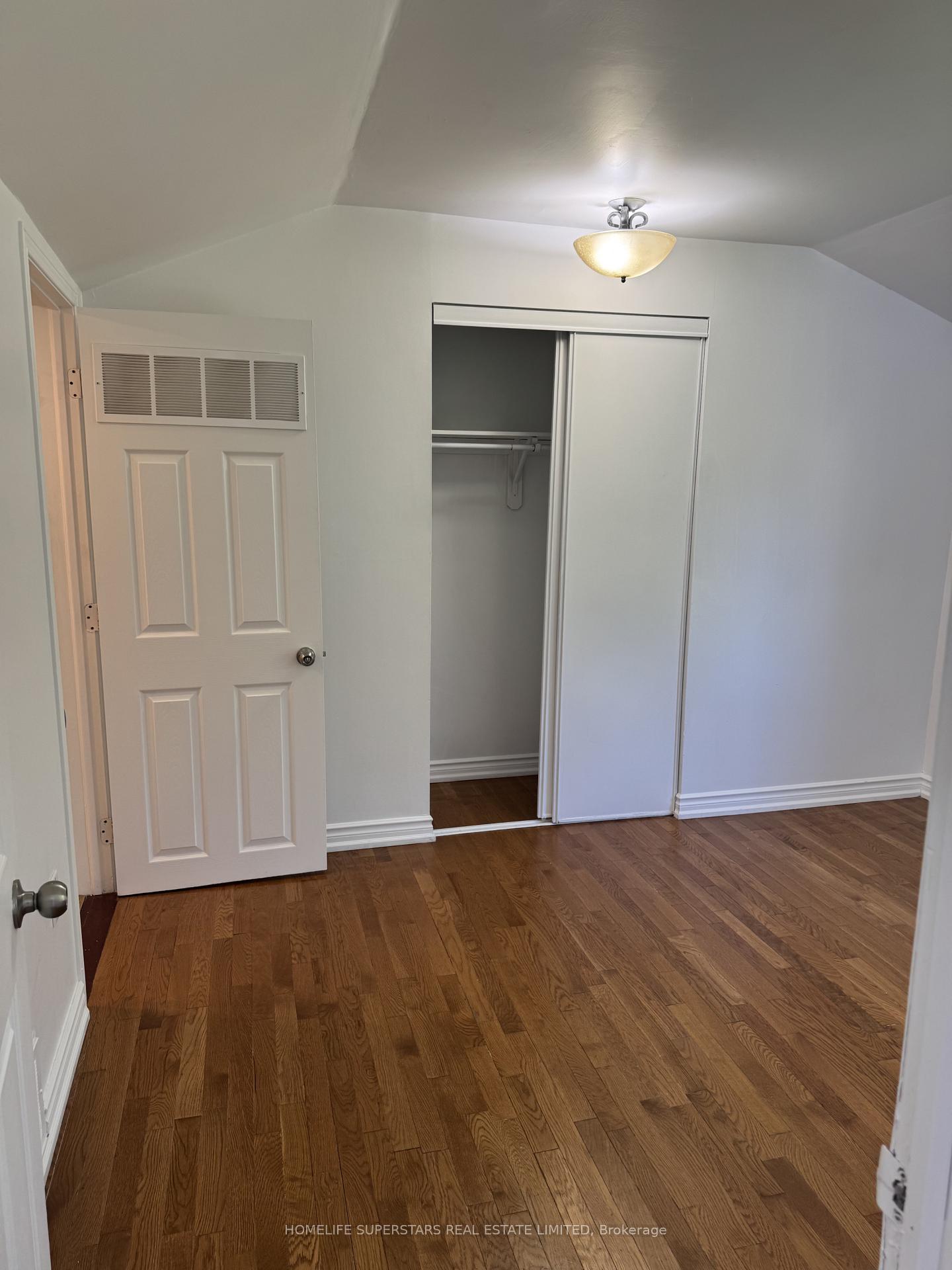 Photo 4 of 564A Lake Drive S, Georgina, Keswick South — HOMEH