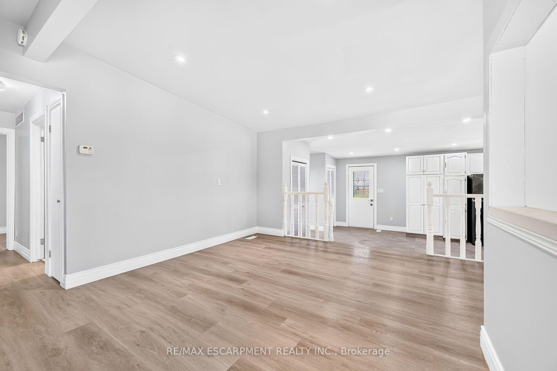 Photo 18 of 96 Fielding Crescent, Hamilton, Lawfield — HOMEH