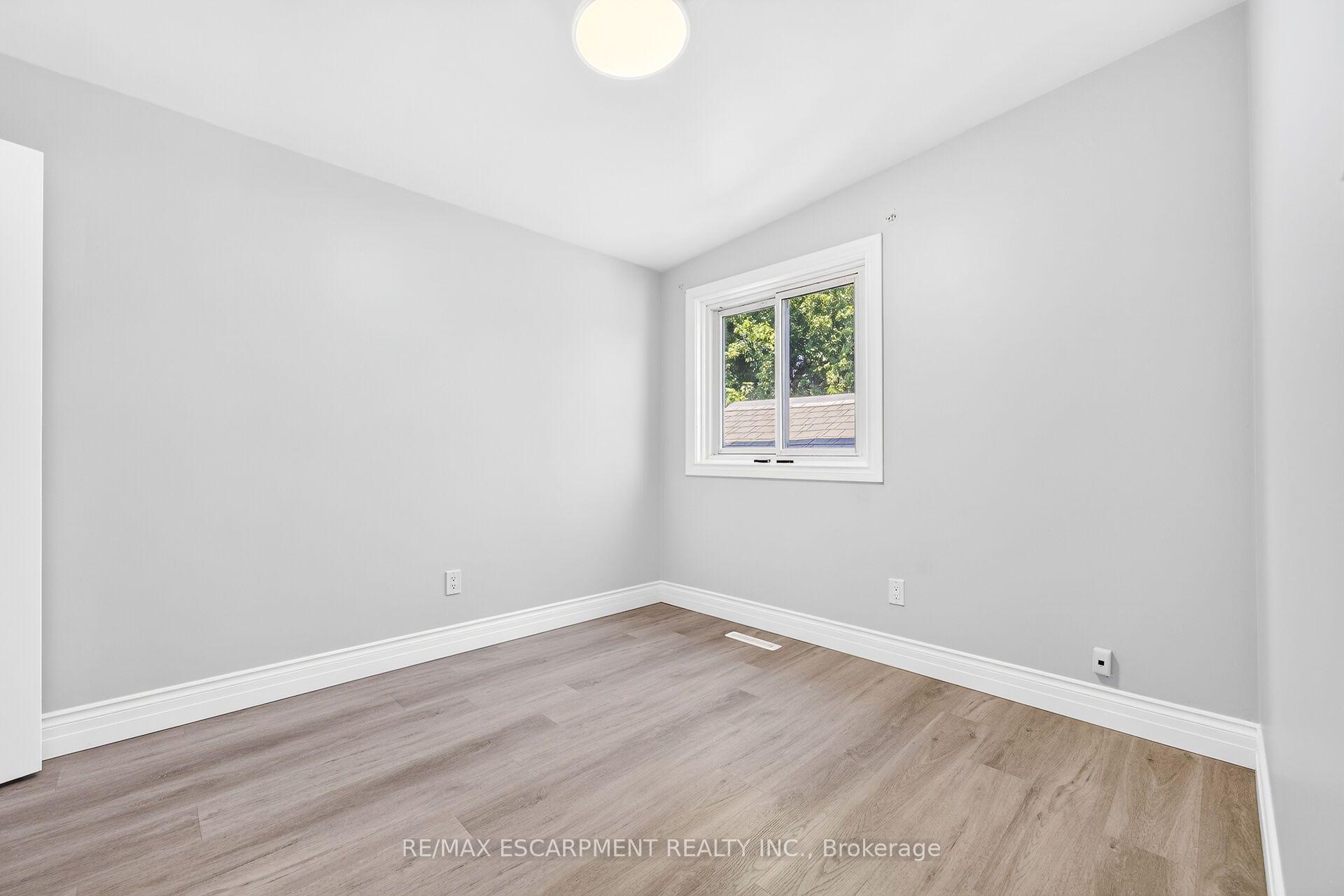 Photo 27 of 96 Fielding Crescent, Hamilton, Lawfield — HOMEH