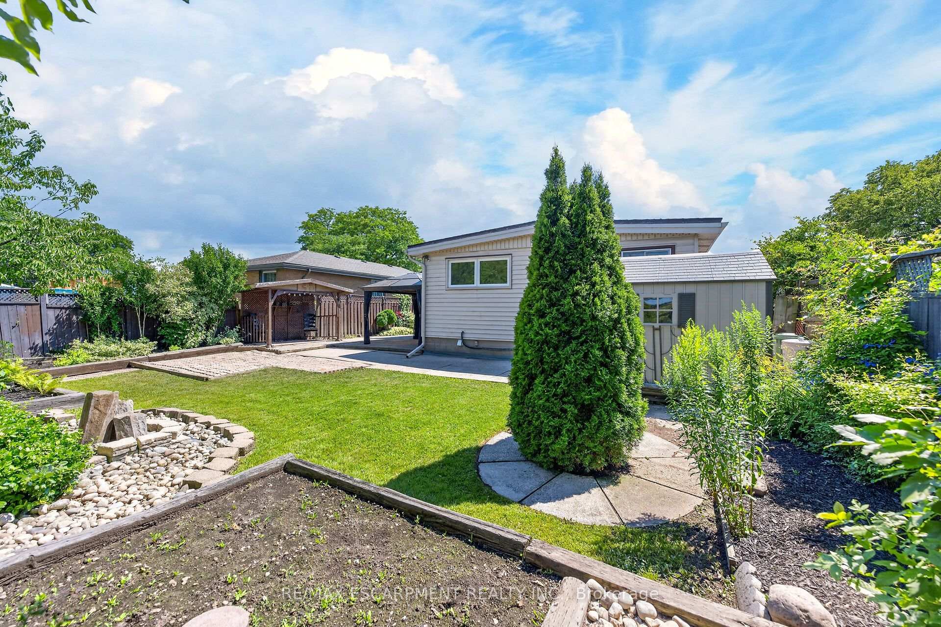 Photo 39 of 96 Fielding Crescent, Hamilton, Lawfield — HOMEH