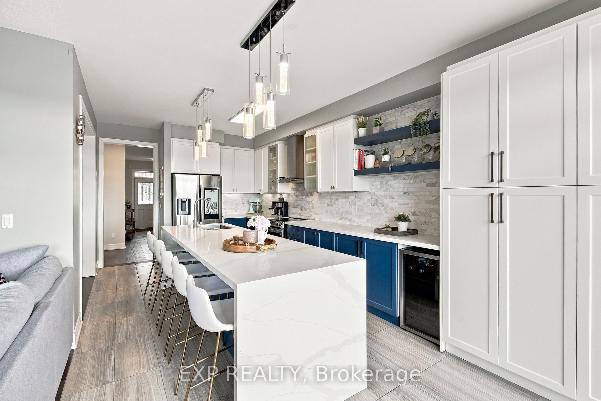 Photo 4 of 39 Purdy Place, Clarington, Bowmanville — HOMEH
