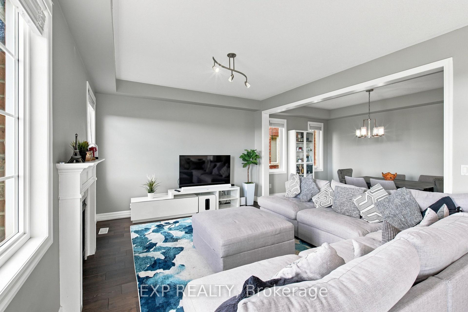 Photo 10 of 39 Purdy Place, Clarington, Bowmanville — HOMEH