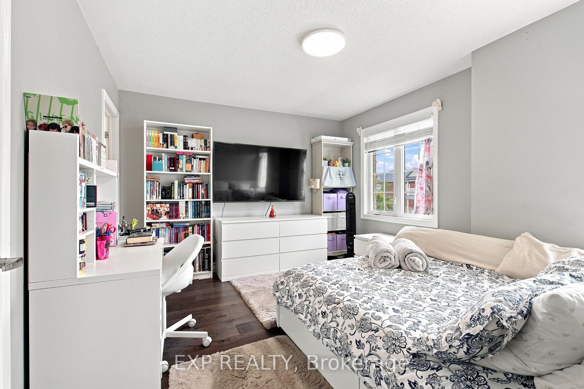 Photo 16 of 39 Purdy Place, Clarington, Bowmanville — HOMEH