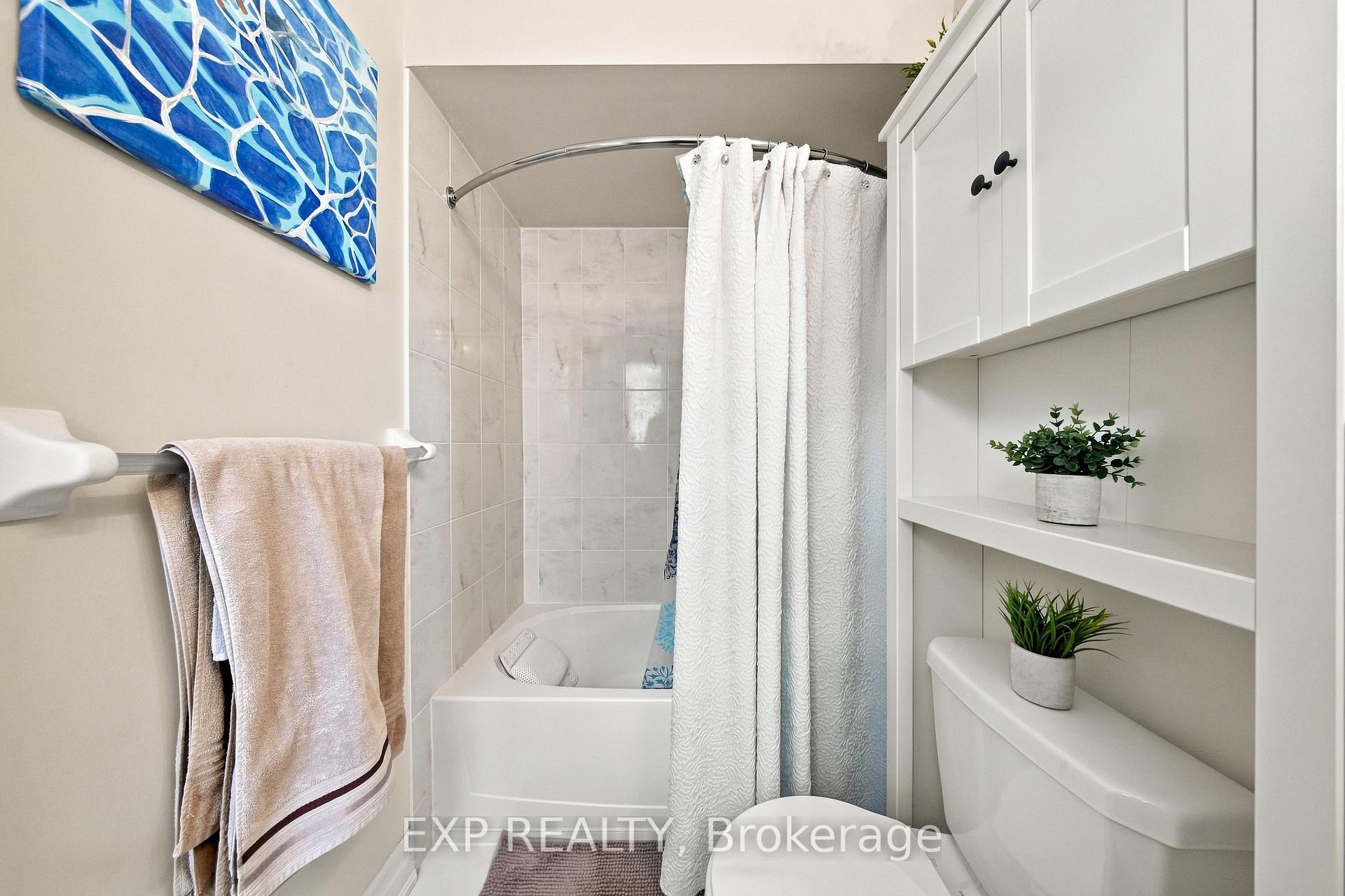 Photo 19 of 39 Purdy Place, Clarington, Bowmanville — HOMEH