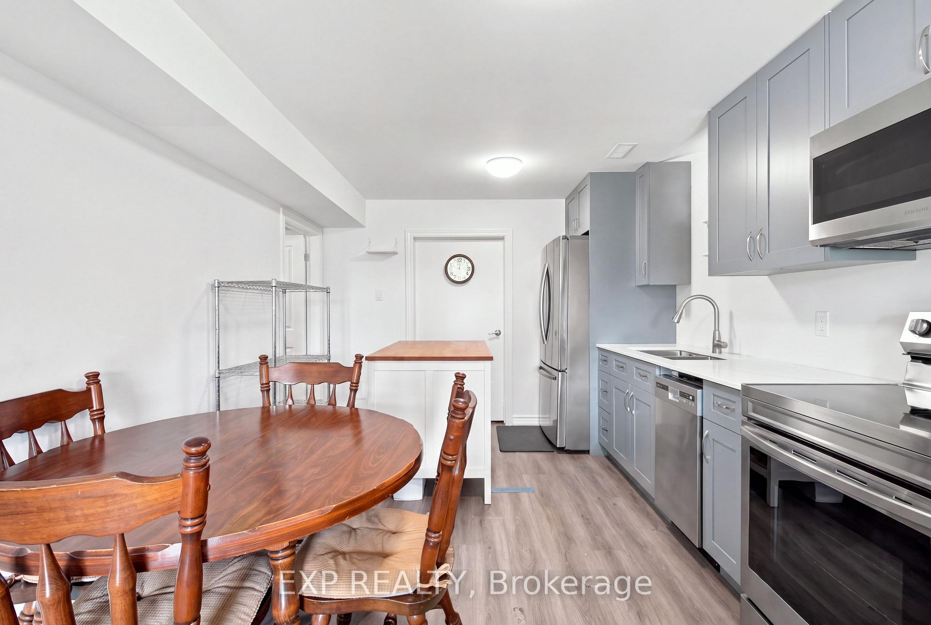 Photo 33 of 39 Purdy Place, Clarington, Bowmanville — HOMEH