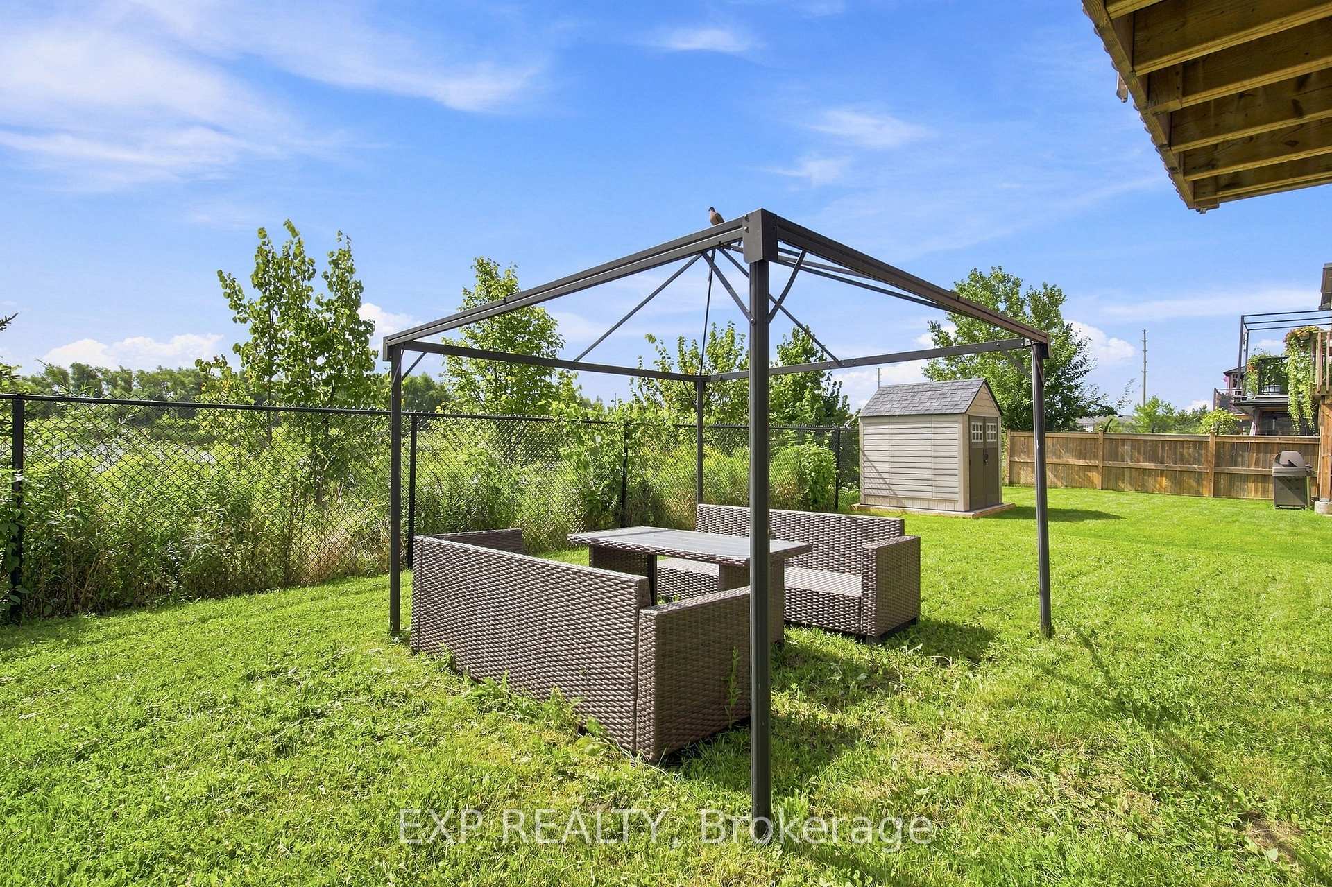 Photo 42 of 39 Purdy Place, Clarington, Bowmanville — HOMEH