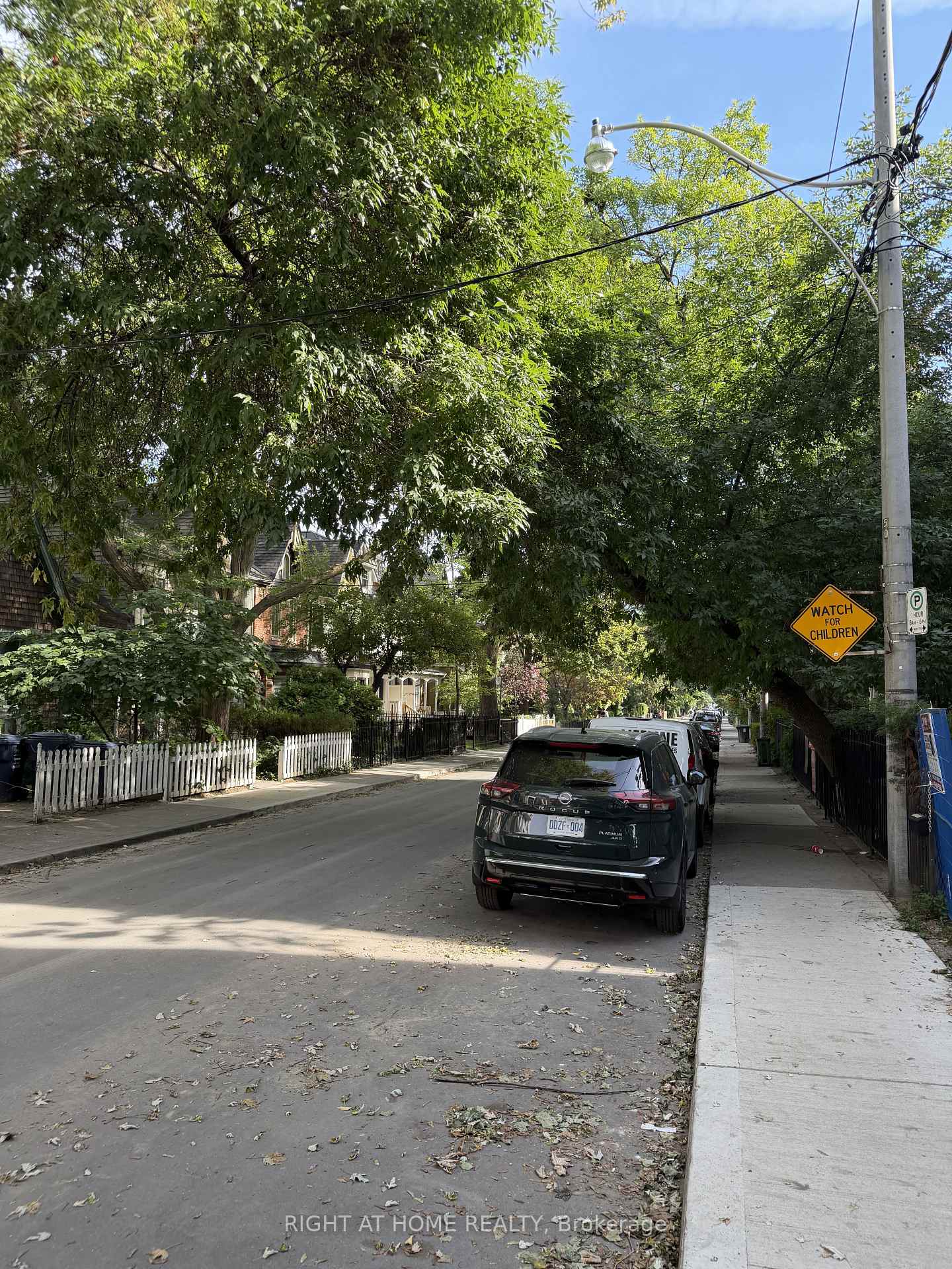 Photo 7 of 272 Seaton Street, Toronto, Moss Park — HOMEH